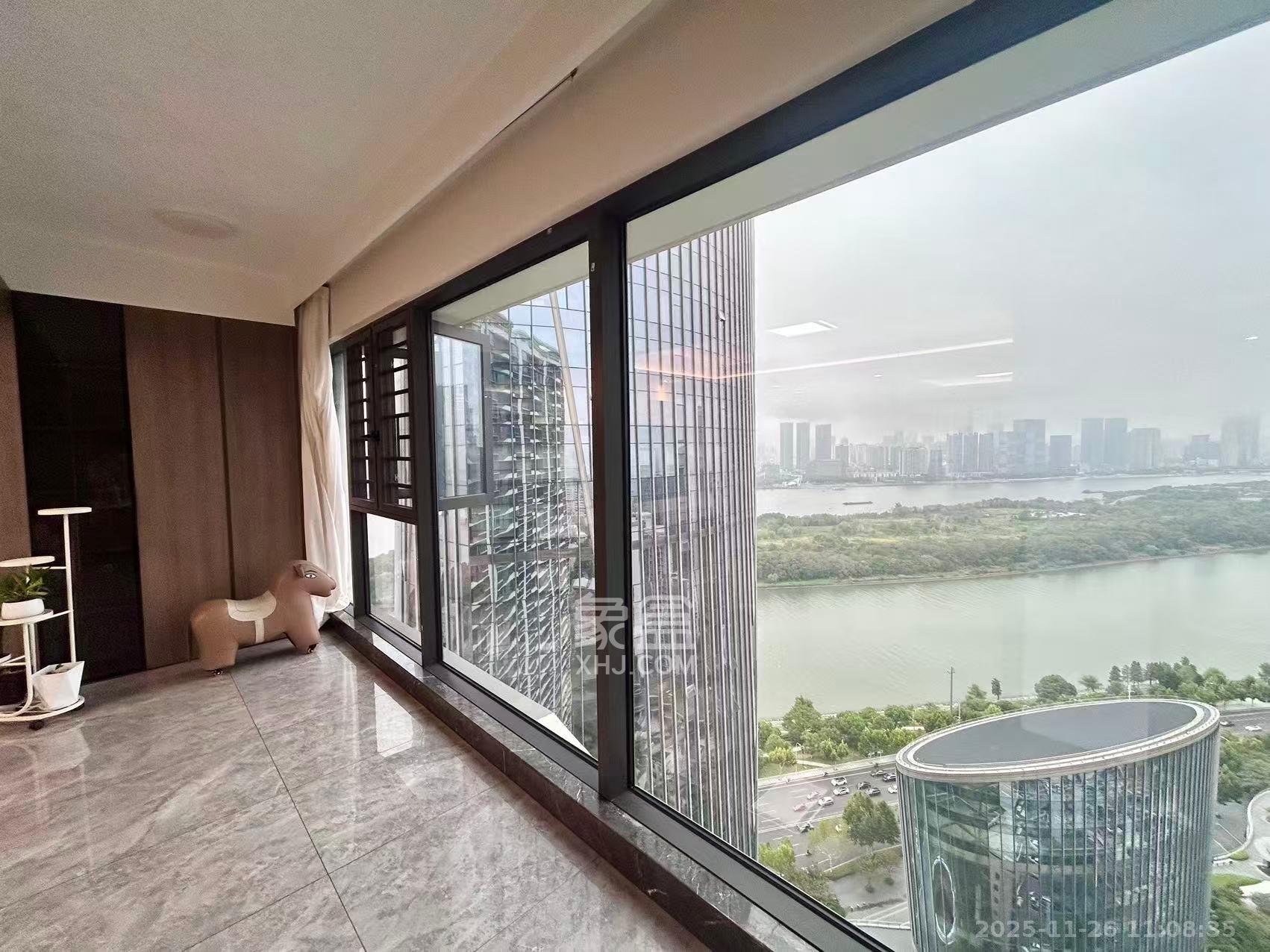 滨江府1913 4室1厅1卫 12000.0元/月 滨江府1913 4室1厅1卫 12000.0元/月室内图