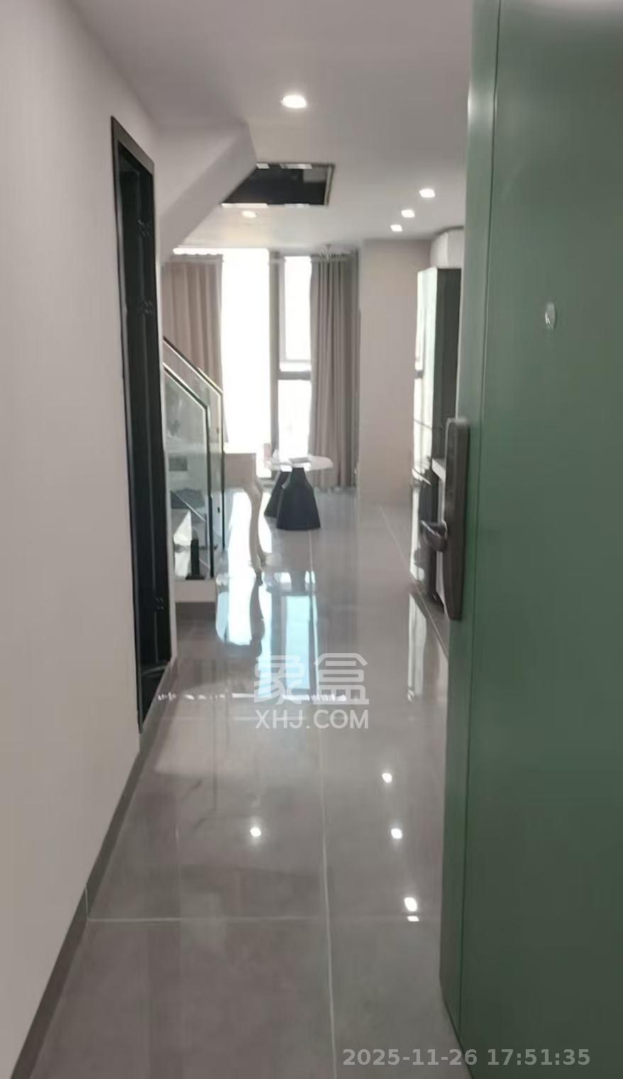 绿地V岛 2室1厅1卫 2300.0元/月 绿地V岛 2室1厅1卫 2300.0元/月室内图