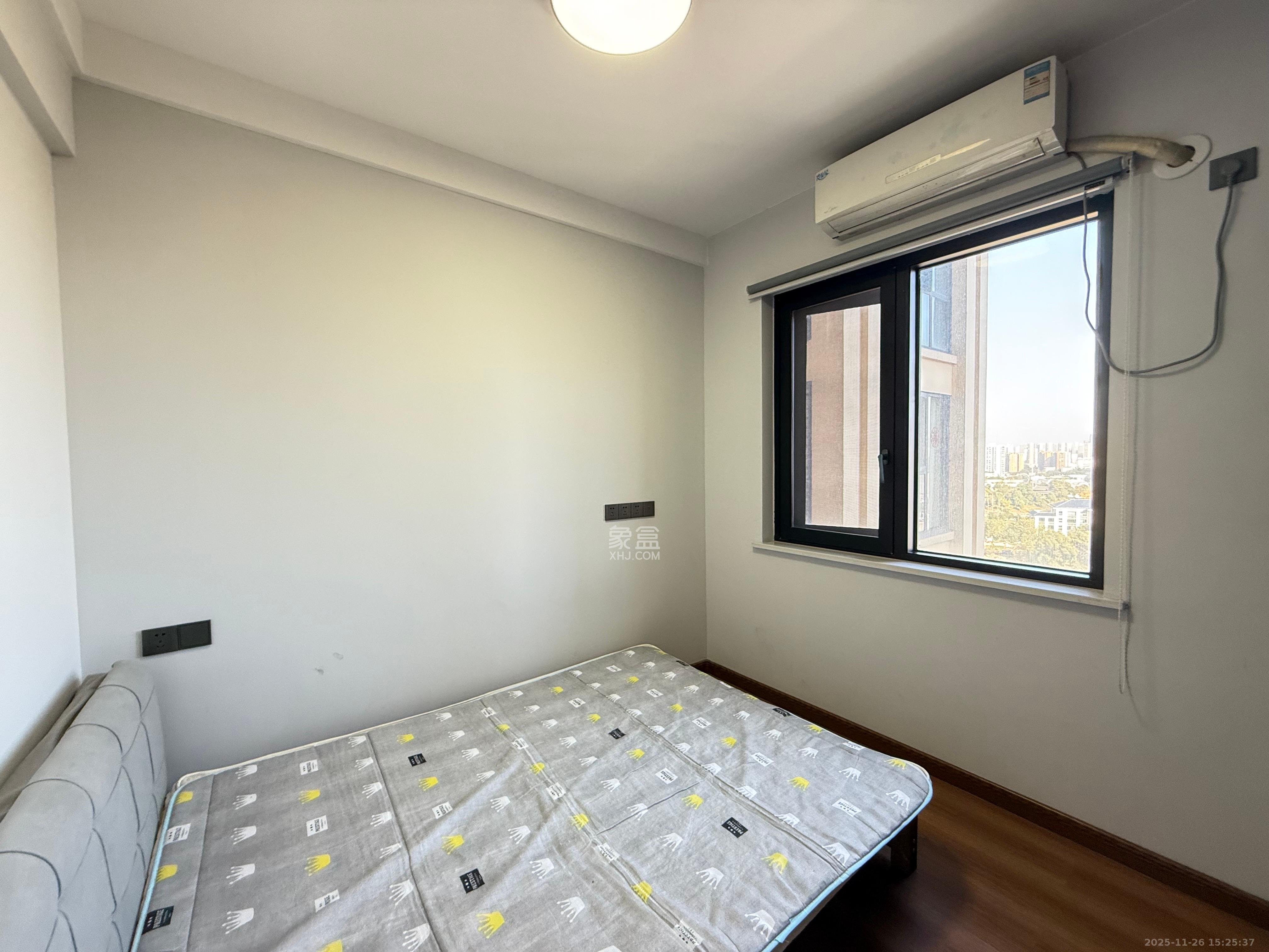 中城苑 3室2厅1卫 2600.0元/月 中城苑 3室2厅1卫 2600.0元/月室内图