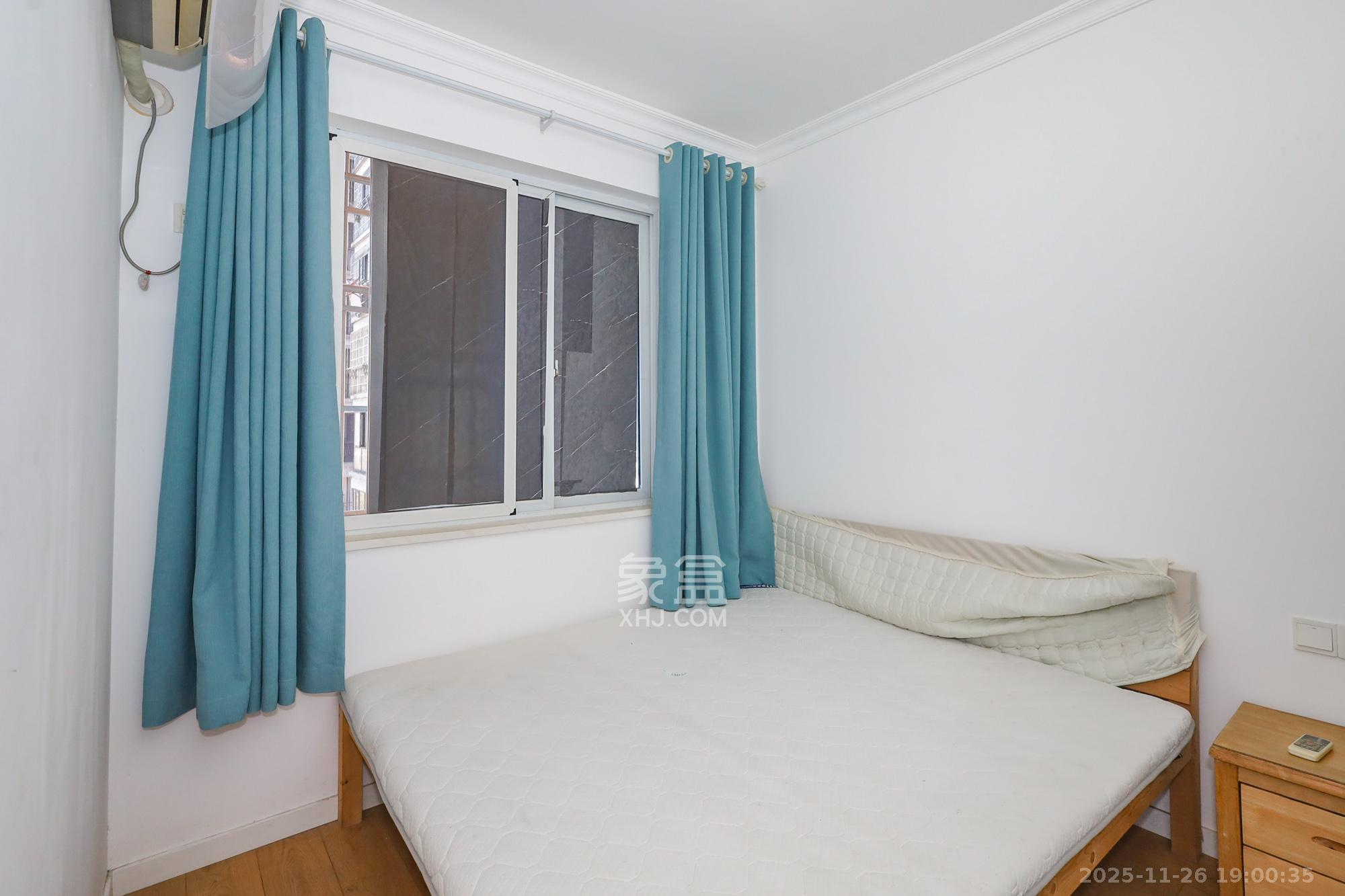 谷山庭院二期 2室2厅1卫 58.8万 谷山庭院二期 2室2厅1卫 58.8万卧室