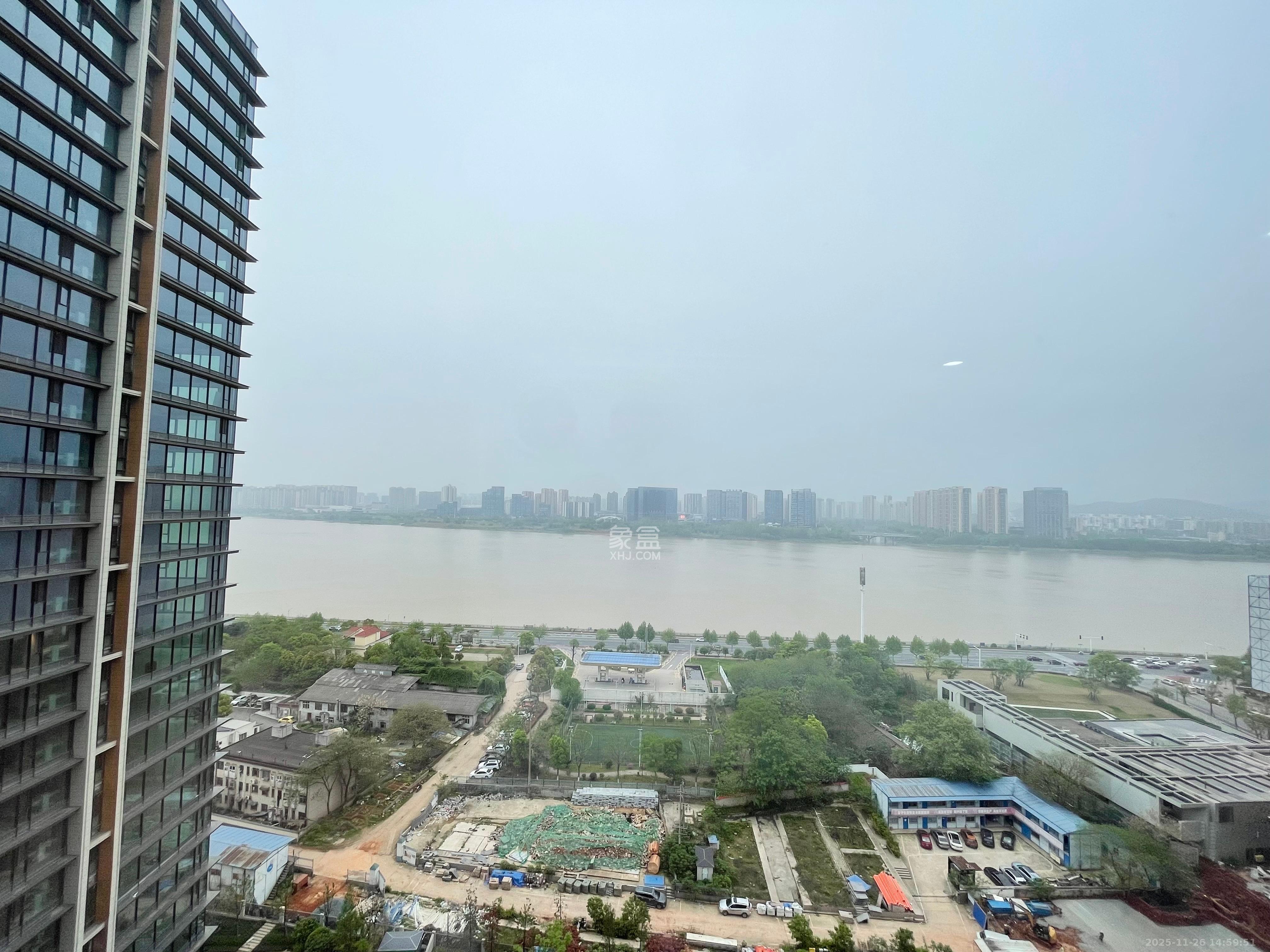 万科紫台  2室2厅2卫    3500.0元/月室内图1