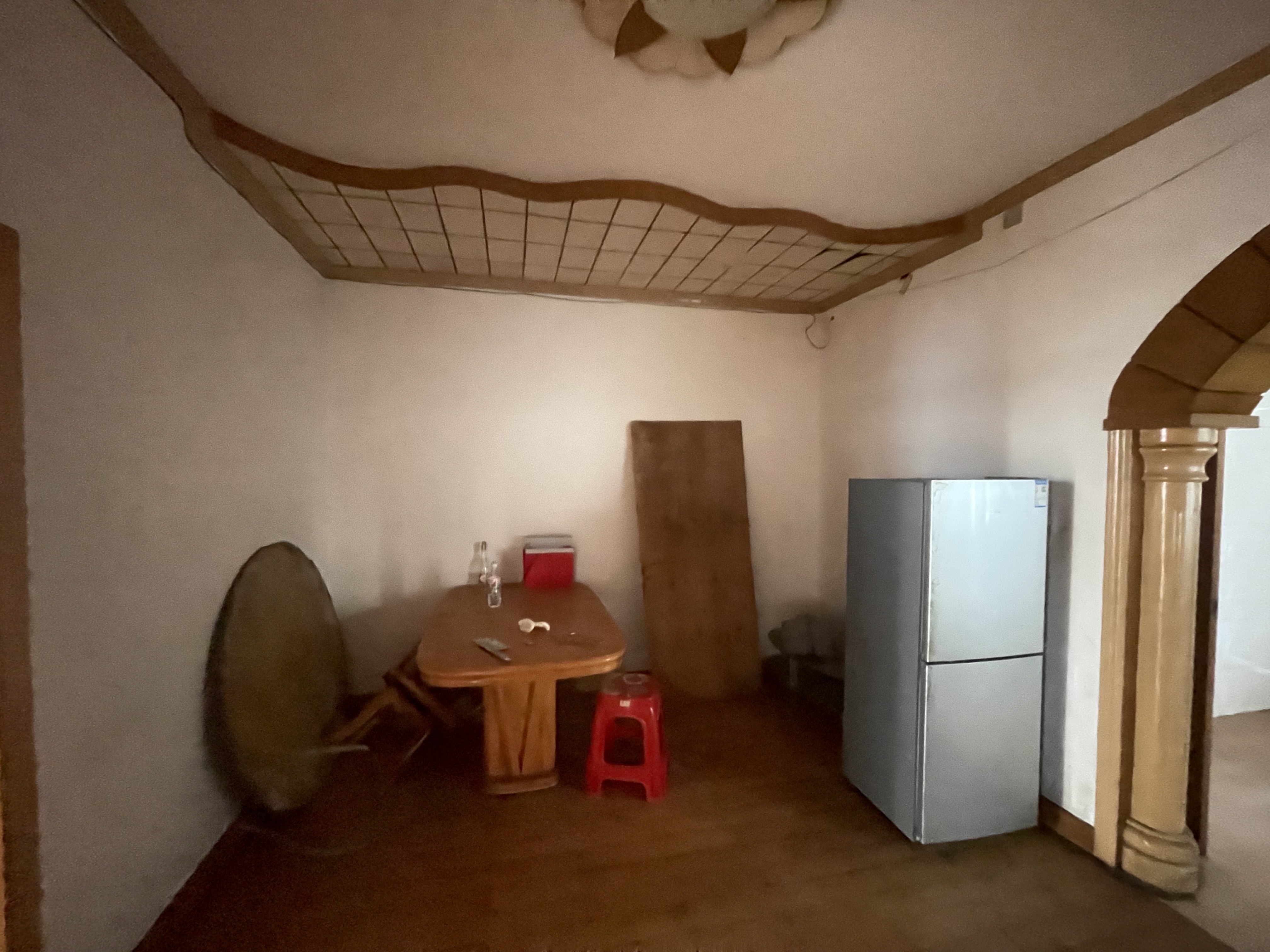 区商业局家属楼（清泉）  3室2厅1卫    46.8万客厅