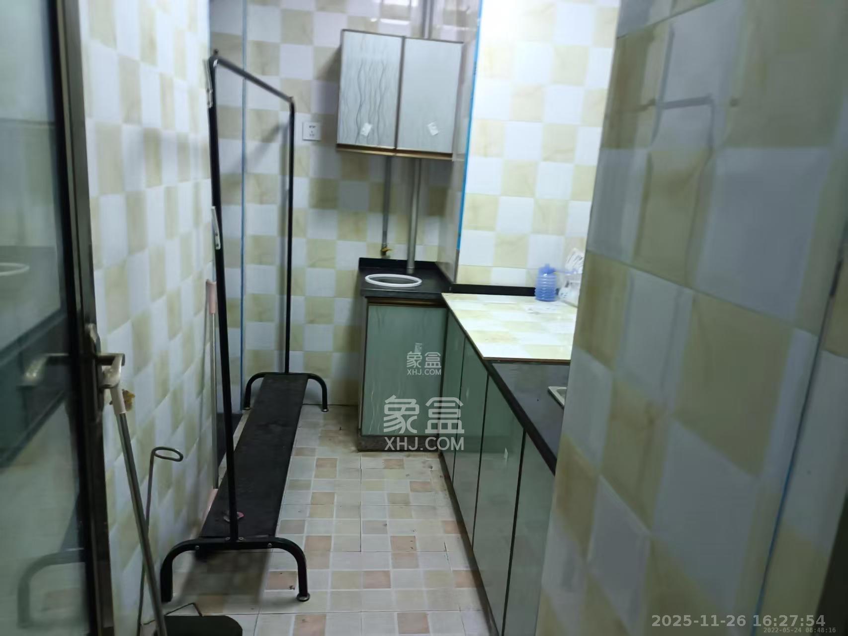 红树湾  1室2厅2卫    1900.0元/月室内图