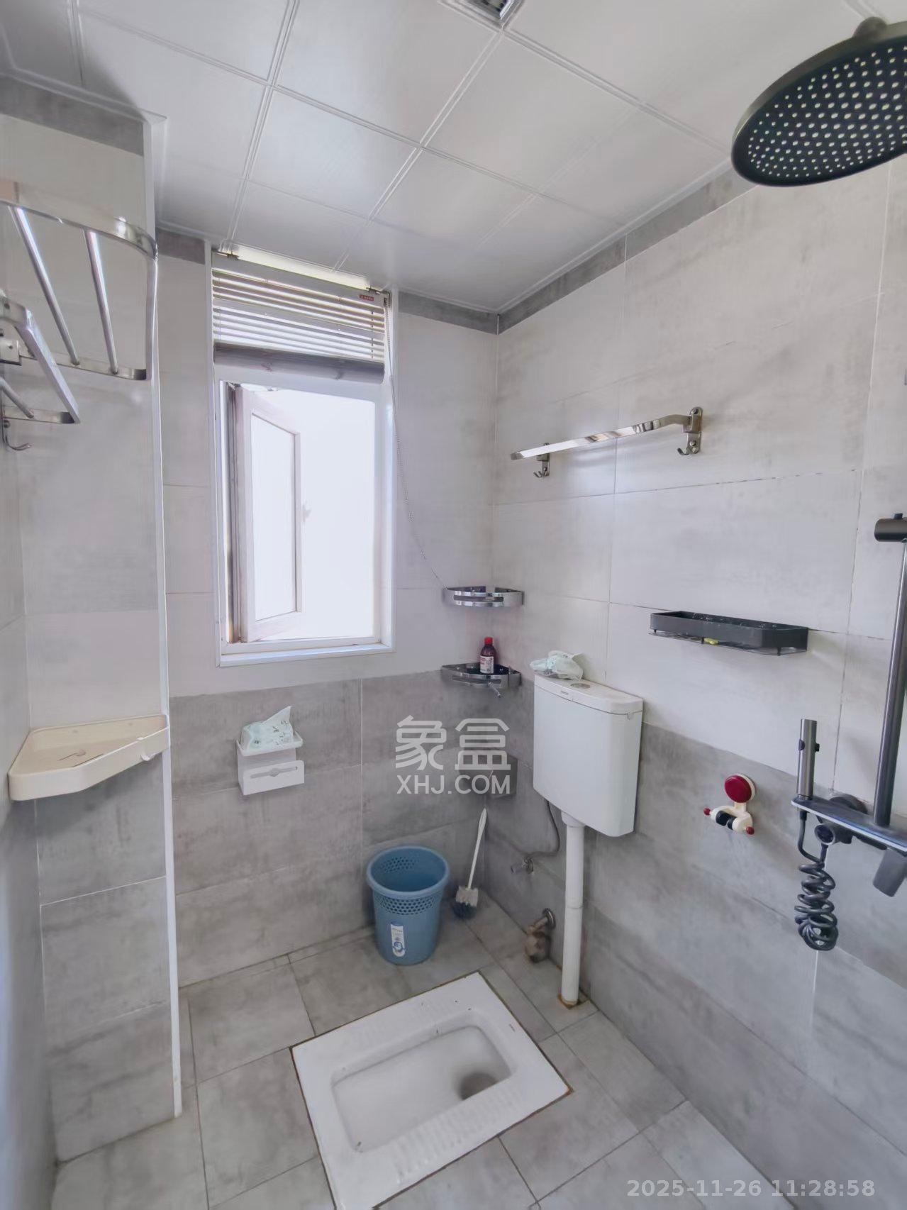 天麓尚层 3室2厅1卫 2200.0元/月 天麓尚层 3室2厅1卫 2200.0元/月室内图