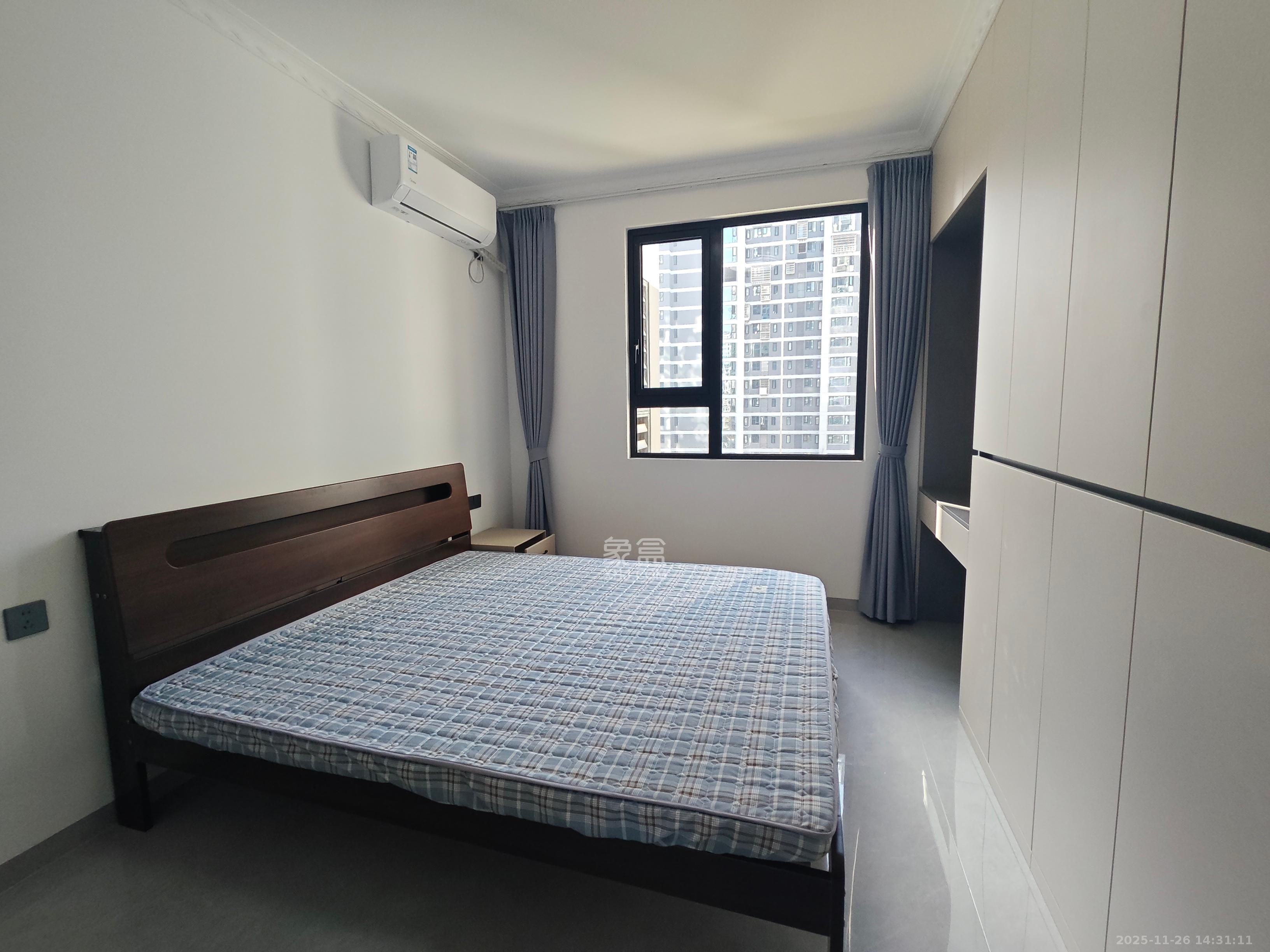 谷山景苑  3室2厅2卫    2300.0元/月室内图