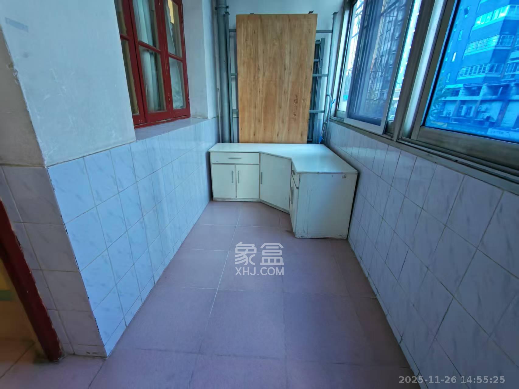 老鸦冲小区 2室1厅1卫 1500.0元/月 老鸦冲小区 2室1厅1卫 1500.0元/月室内图