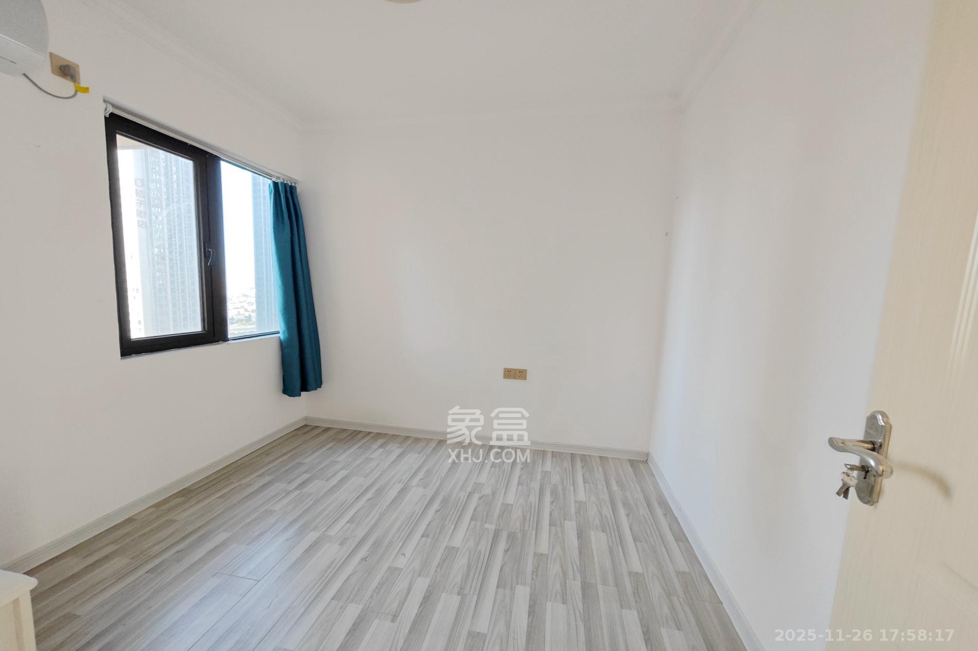 保利大都汇一期、二期 4室2厅2卫 141.0万 保利大都汇一期、二期 4室2厅2卫 141.0万卧室