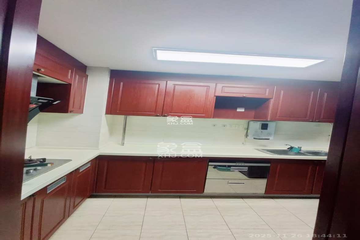 富基世纪公园 3室2厅2卫 1800.0元/月 富基世纪公园 3室2厅2卫 1800.0元/月室内图