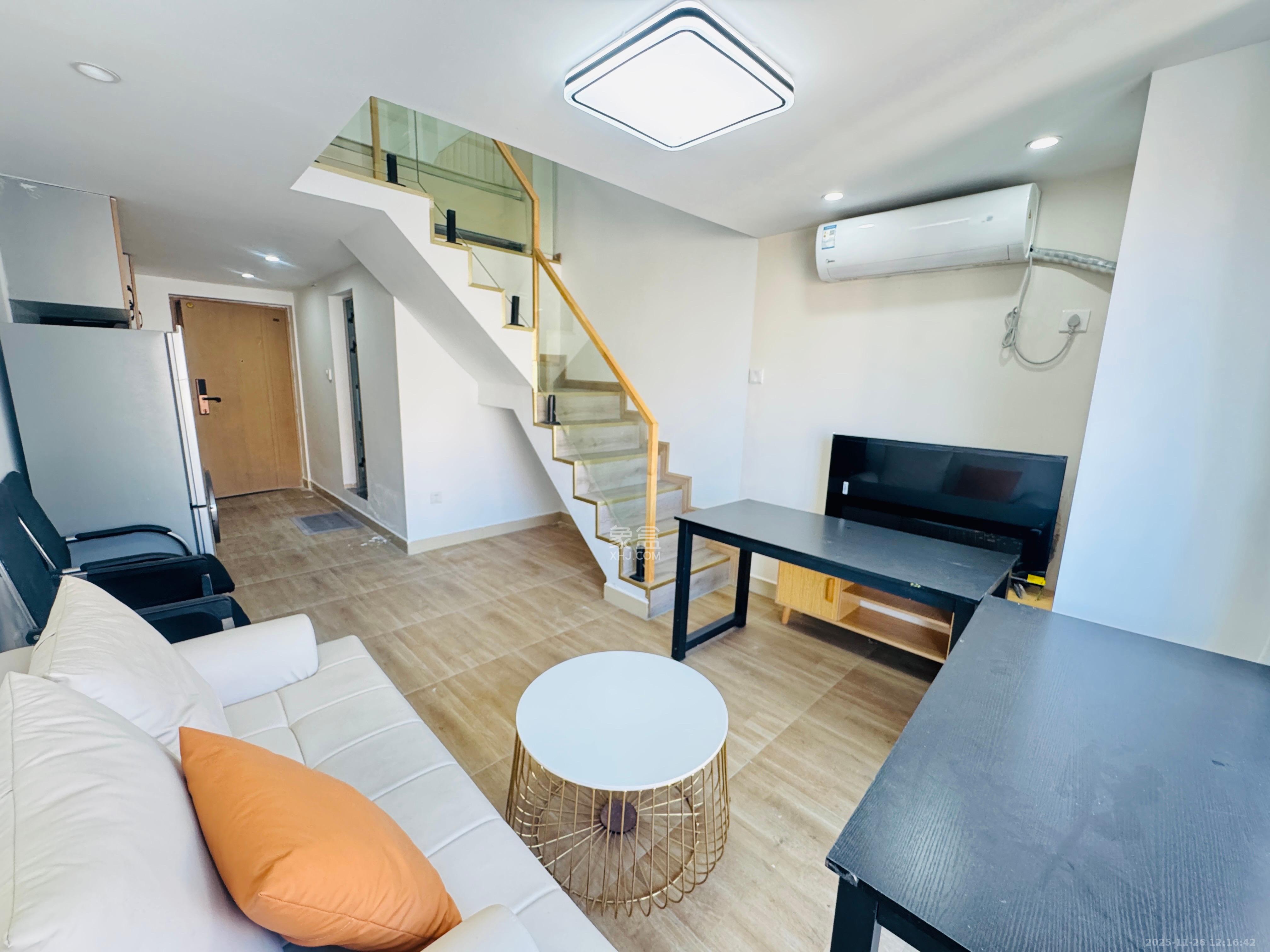 卓越江岸 2室1厅1卫 2000.0元/月 卓越江岸 2室1厅1卫 2000.0元/月室内图