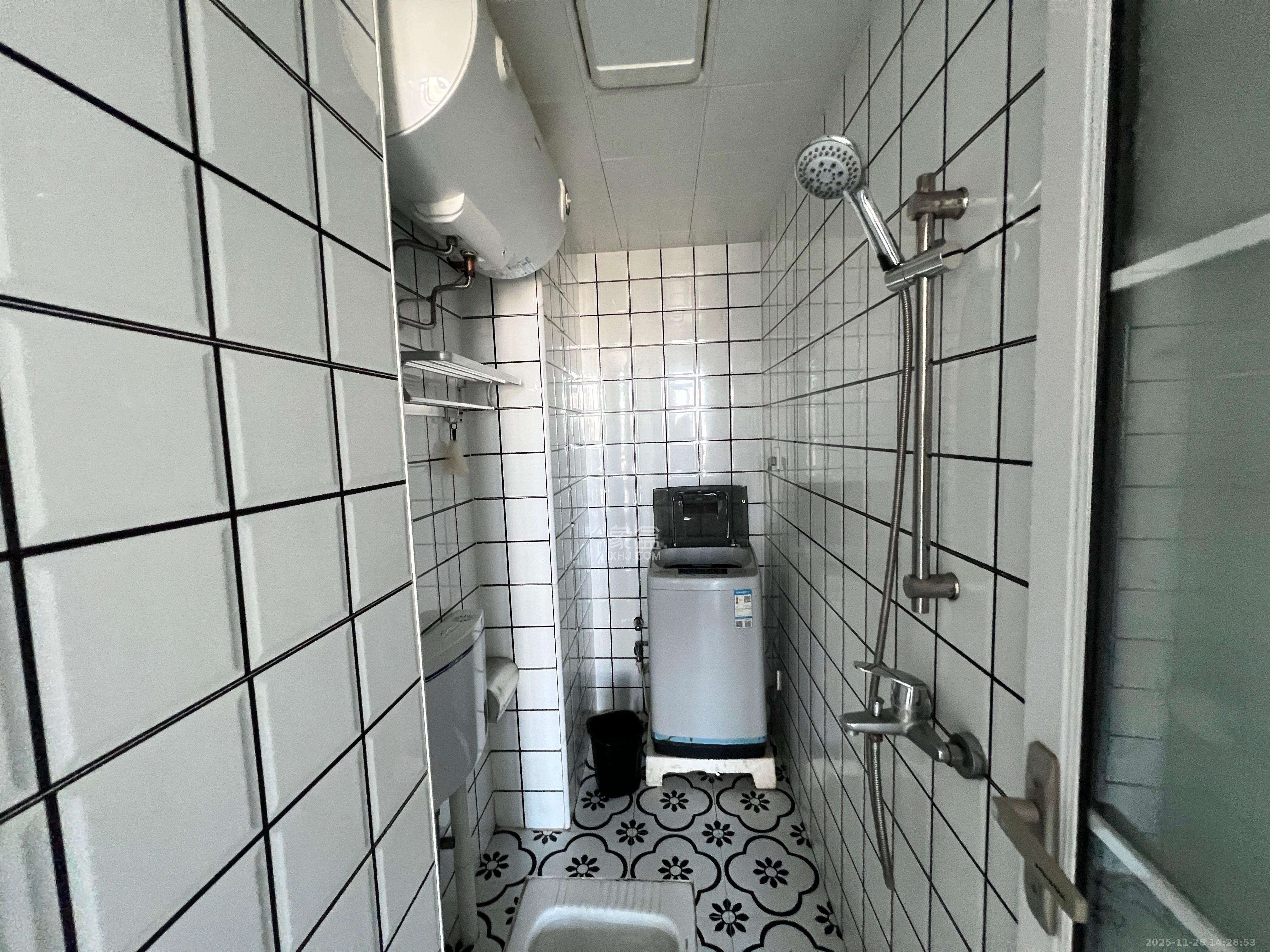 长沙高铁吾悦广场  1室1厅1卫    1600.0元/月室内图