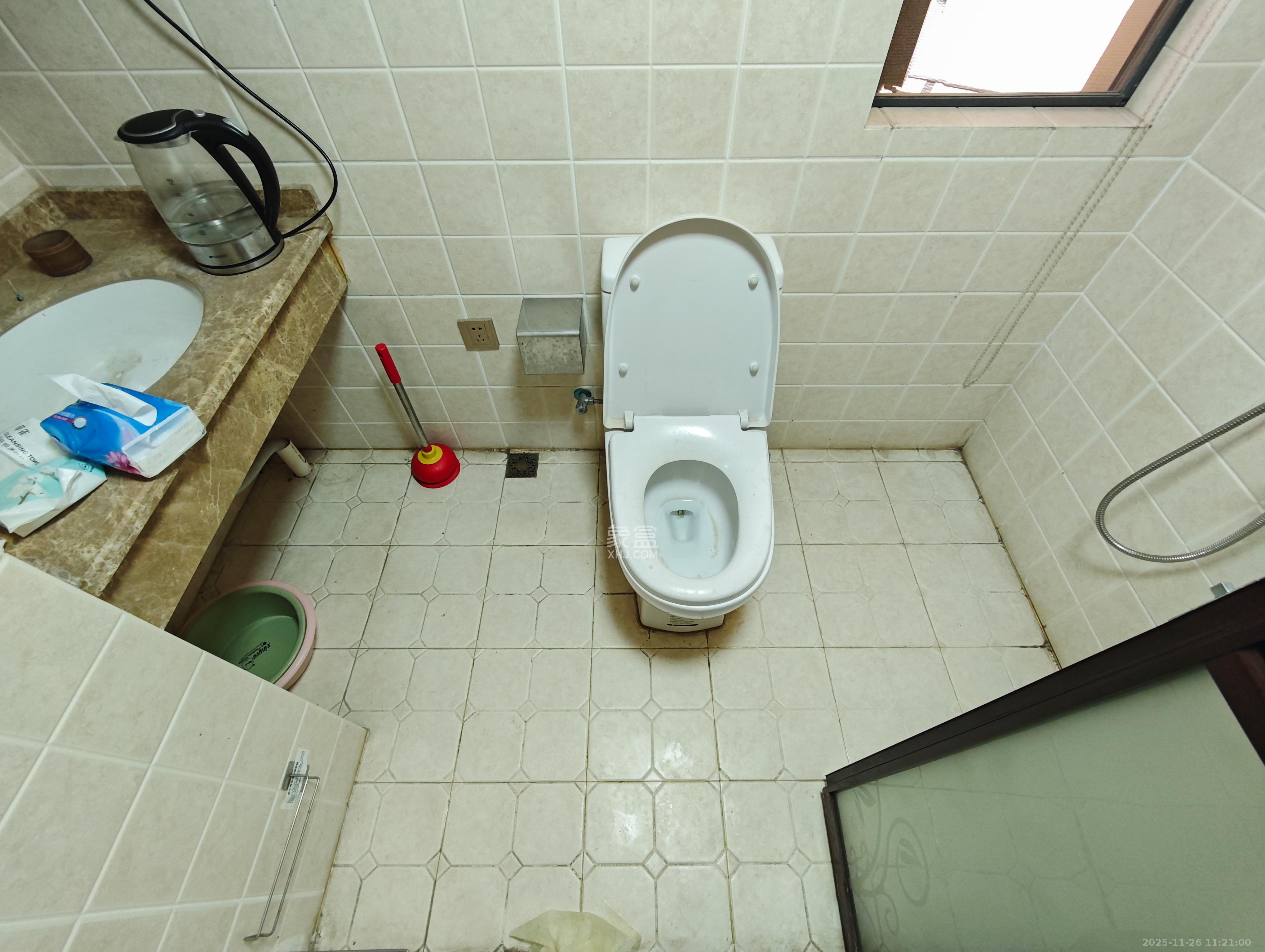 保利城(中航城国际社区、郡原美村) 4室2厅2卫 85.0万 保利城(中航城国际社区、郡原美村) 4室2厅2卫 85.0万卫生间