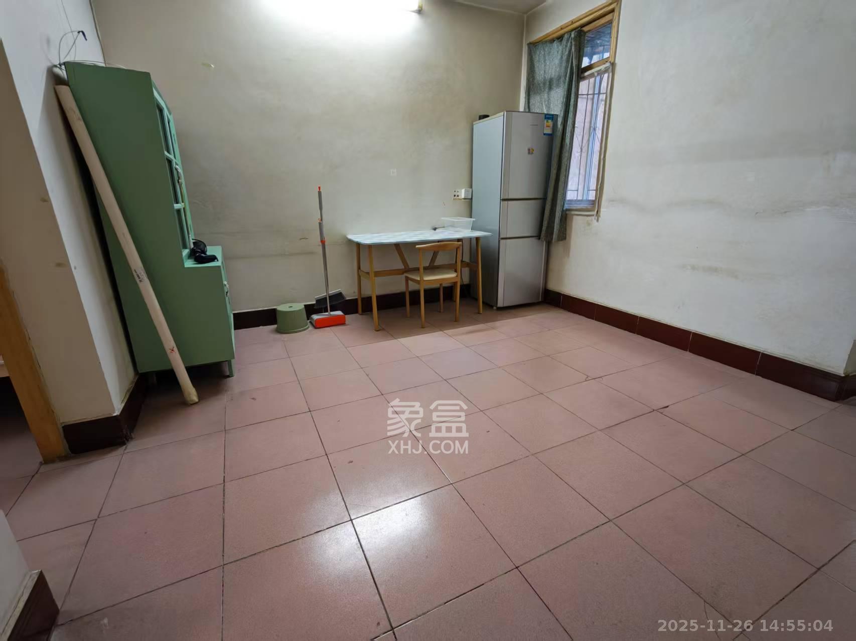 老鸦冲小区  2室1厅1卫    1500.0元/月室内图