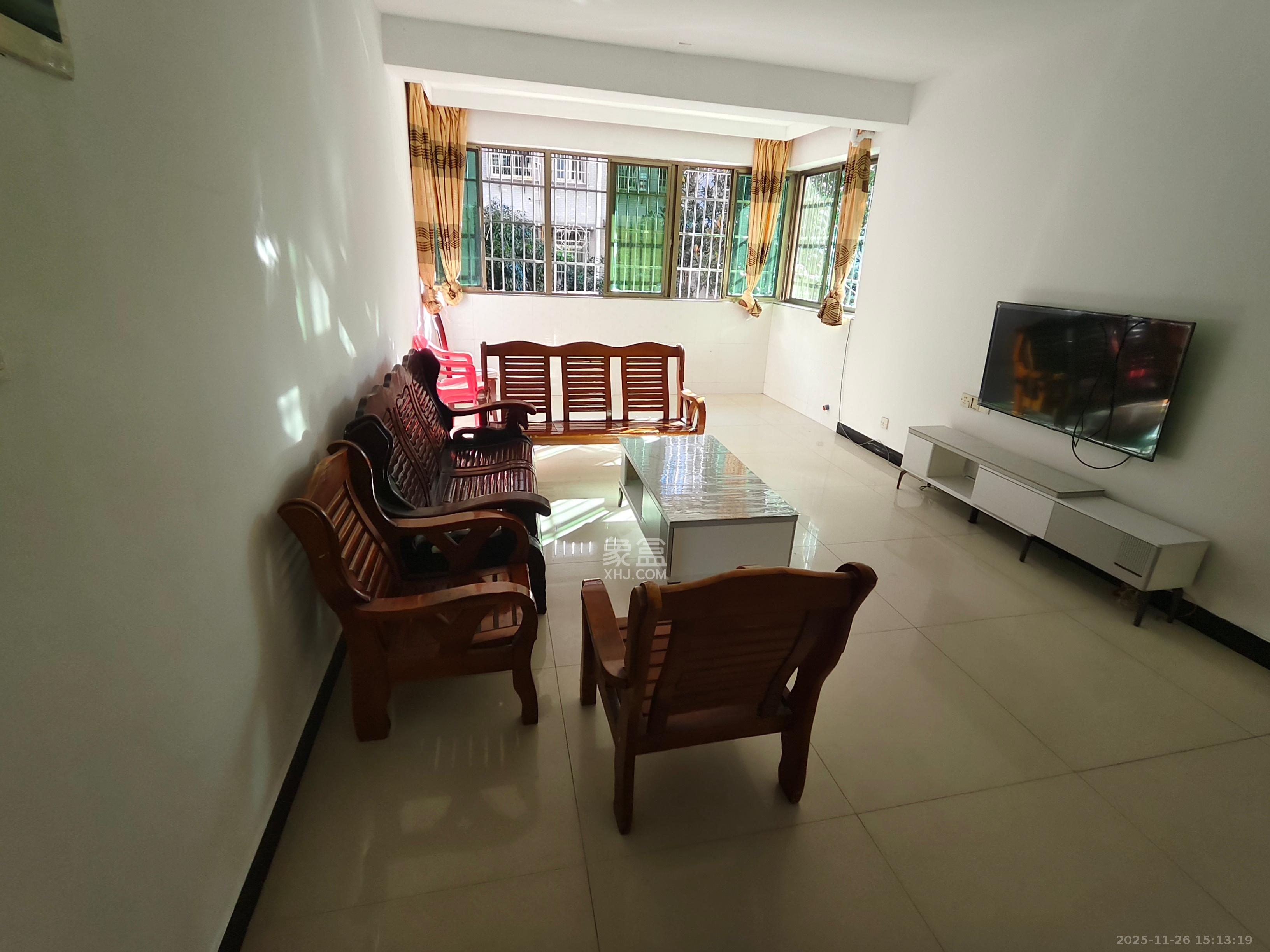 金桂小区一期 3室1厅1卫 1800.0元/月 金桂小区一期 3室1厅1卫 1800.0元/月室内图