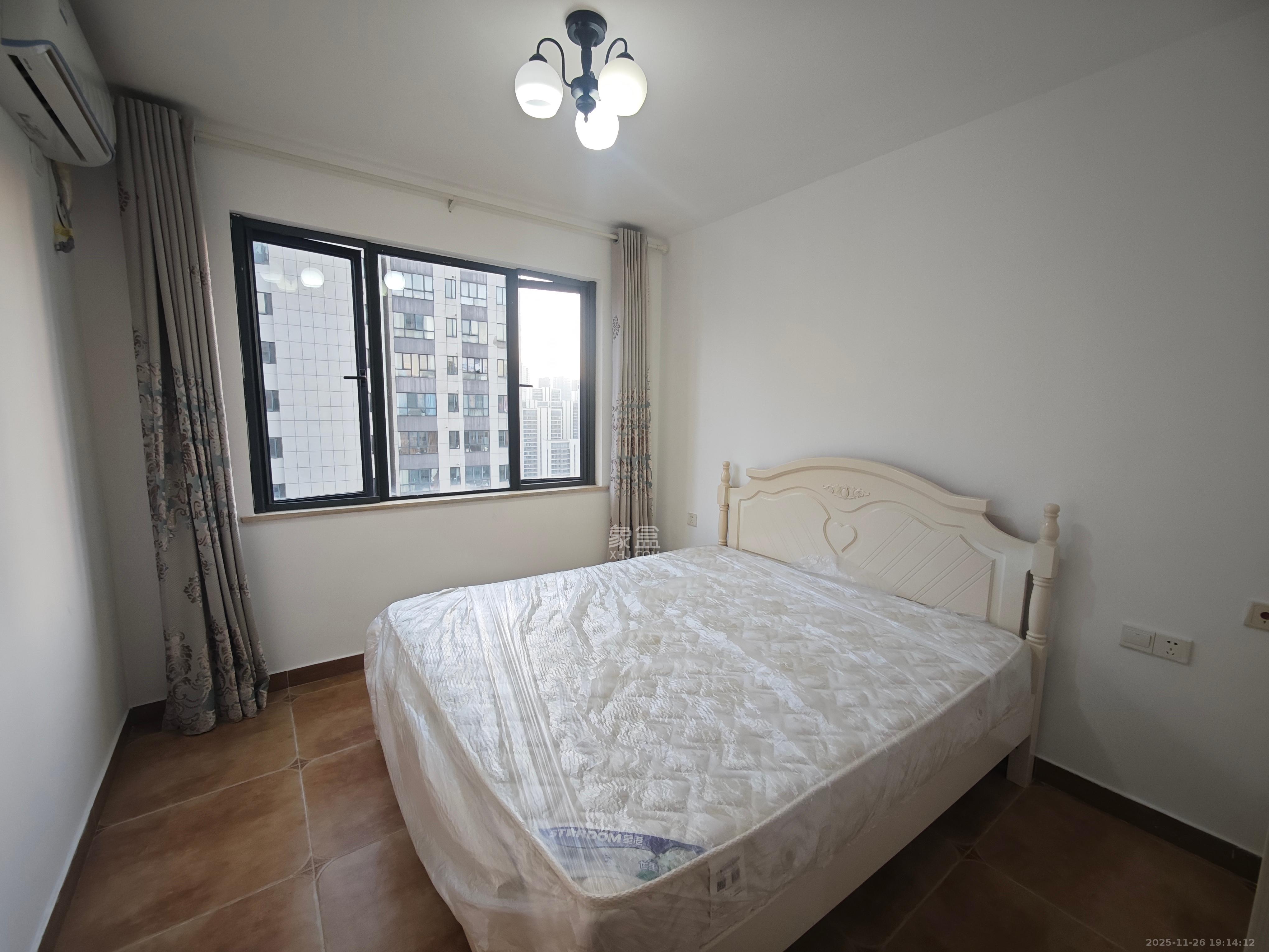 中国铁建梅溪青秀一期  3室2厅1卫    2400.0元/月室内图