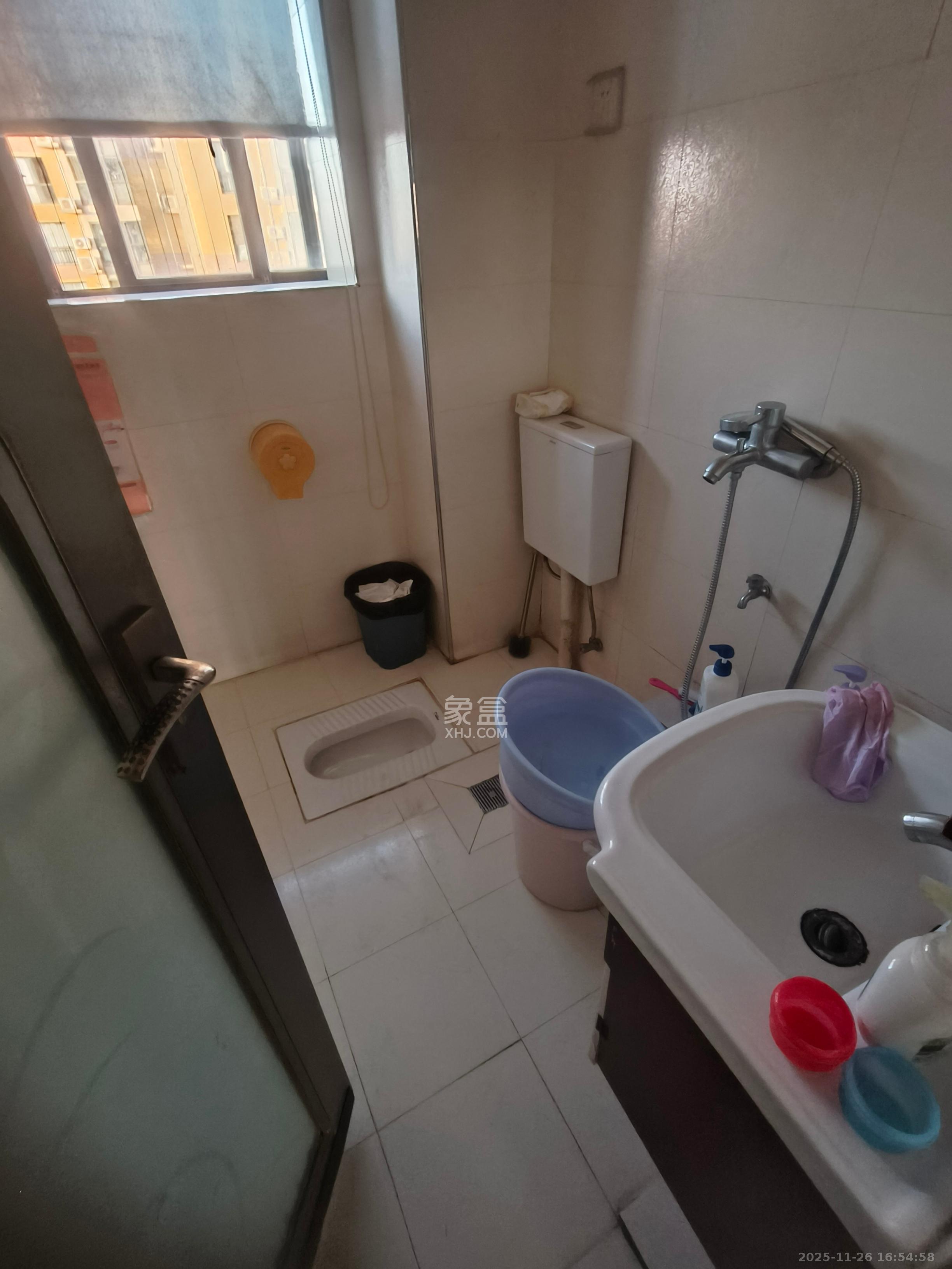 锦湘国际星城三期(锦绣苑) 3室2厅2卫 2700.0元/月 锦湘国际星城三期(锦绣苑) 3室2厅2卫 2700.0元/月室内图