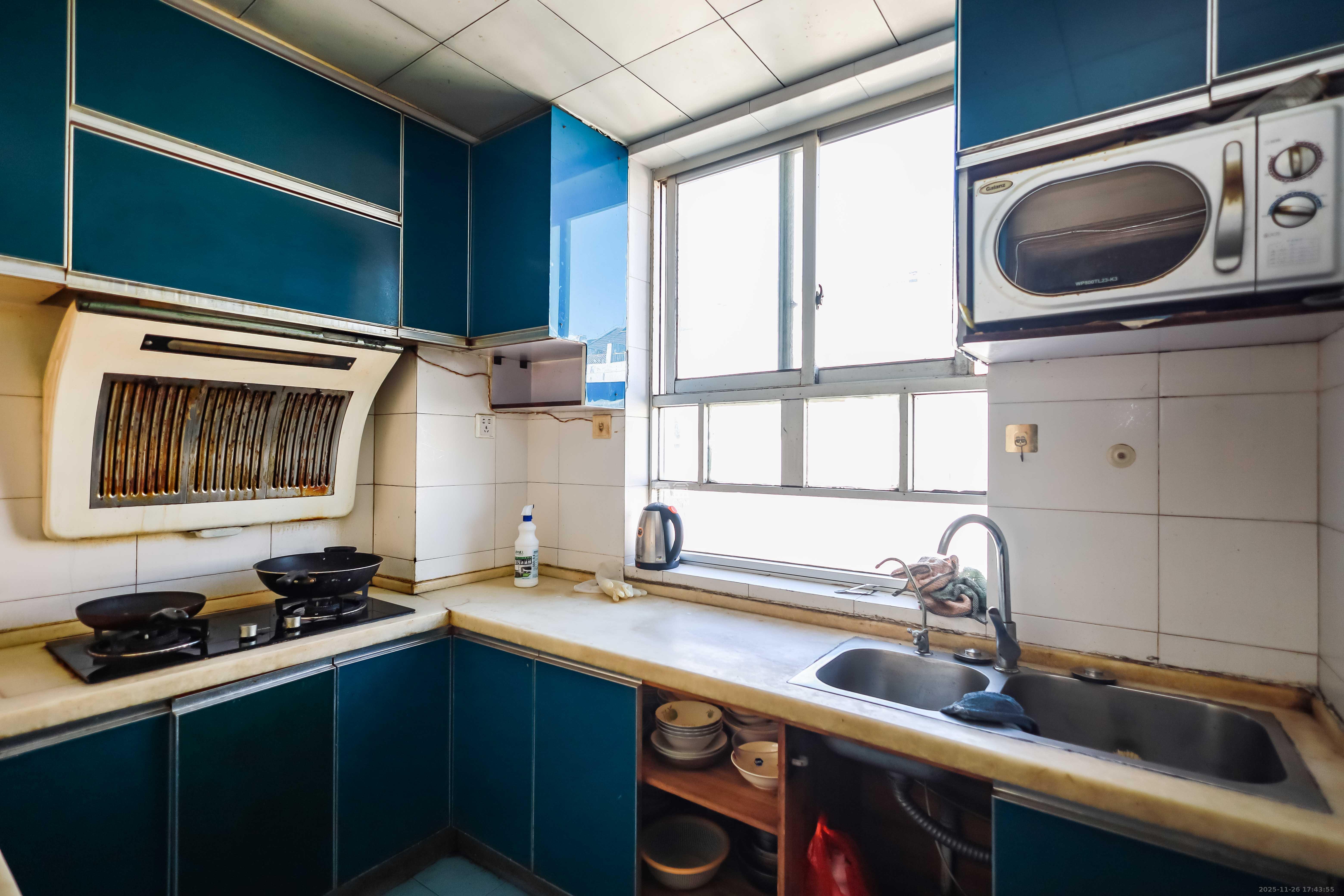 咸嘉新村嘉兴苑 5室3厅3卫 165.0万 咸嘉新村嘉兴苑 5室3厅3卫 165.0万厨房