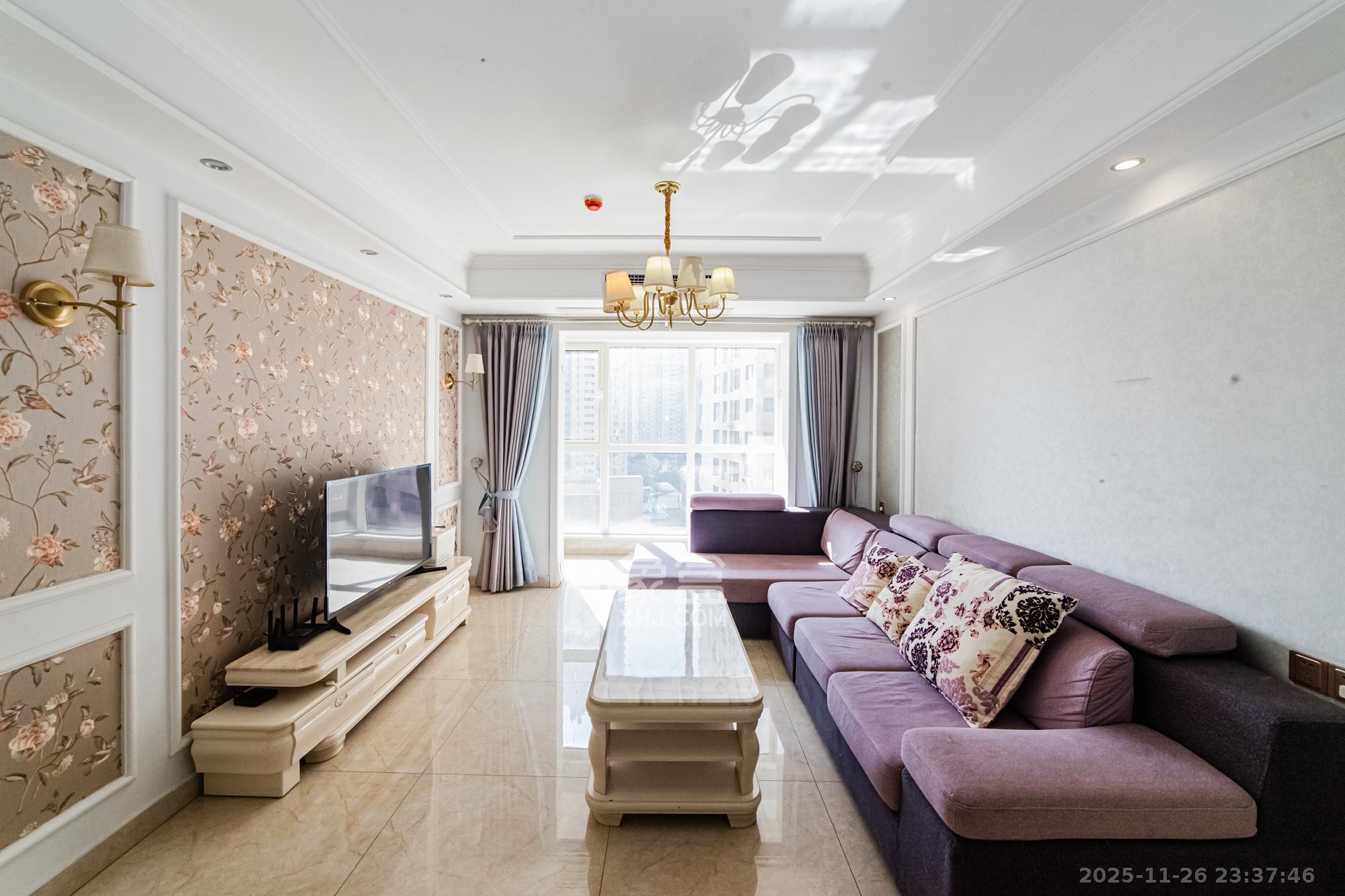 北辰三角洲E4区  3室1厅1卫    128.0万