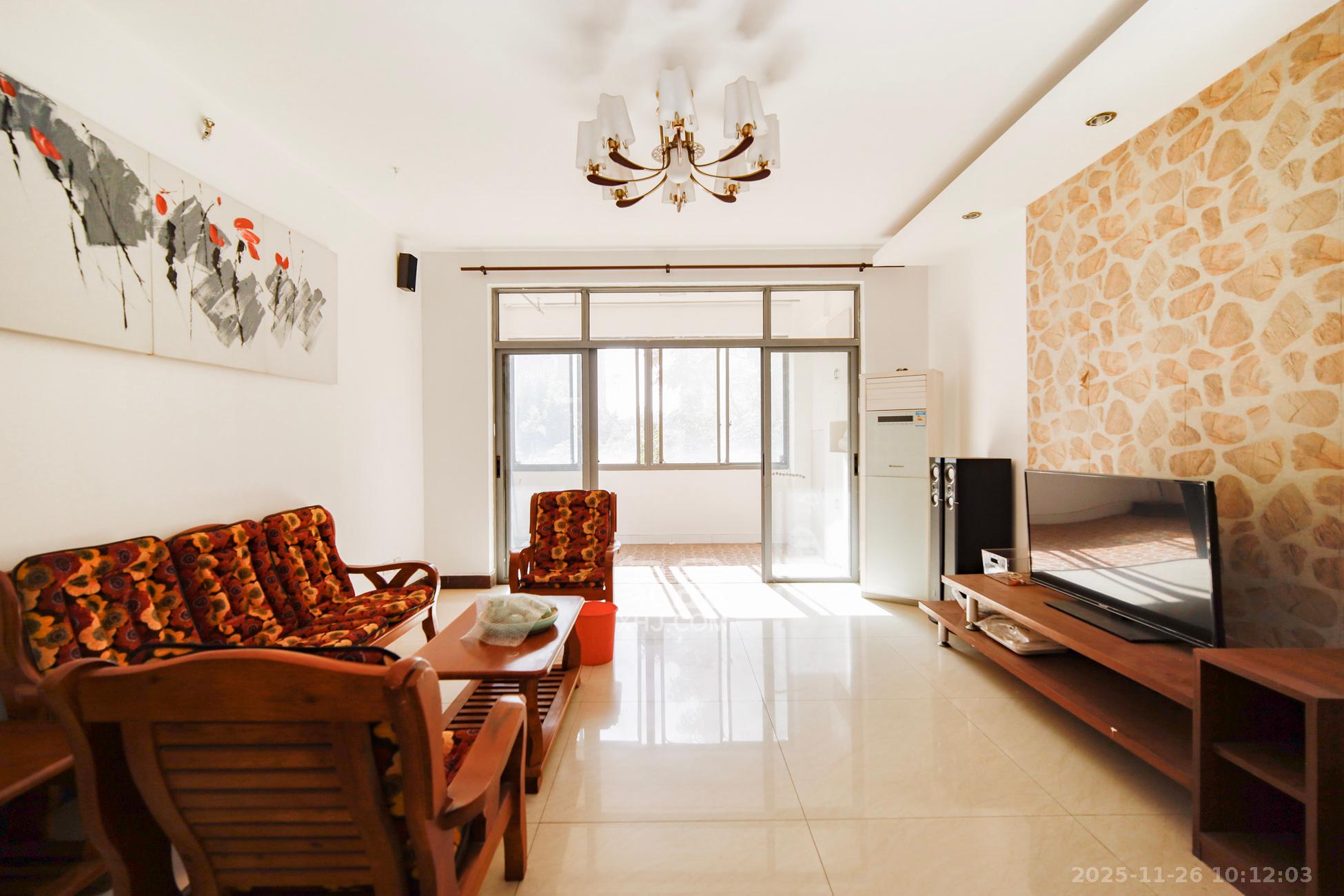 上海城小区 2室1厅11卫 2600.0元/月 上海城小区 2室1厅11卫 2600.0元/月室内图