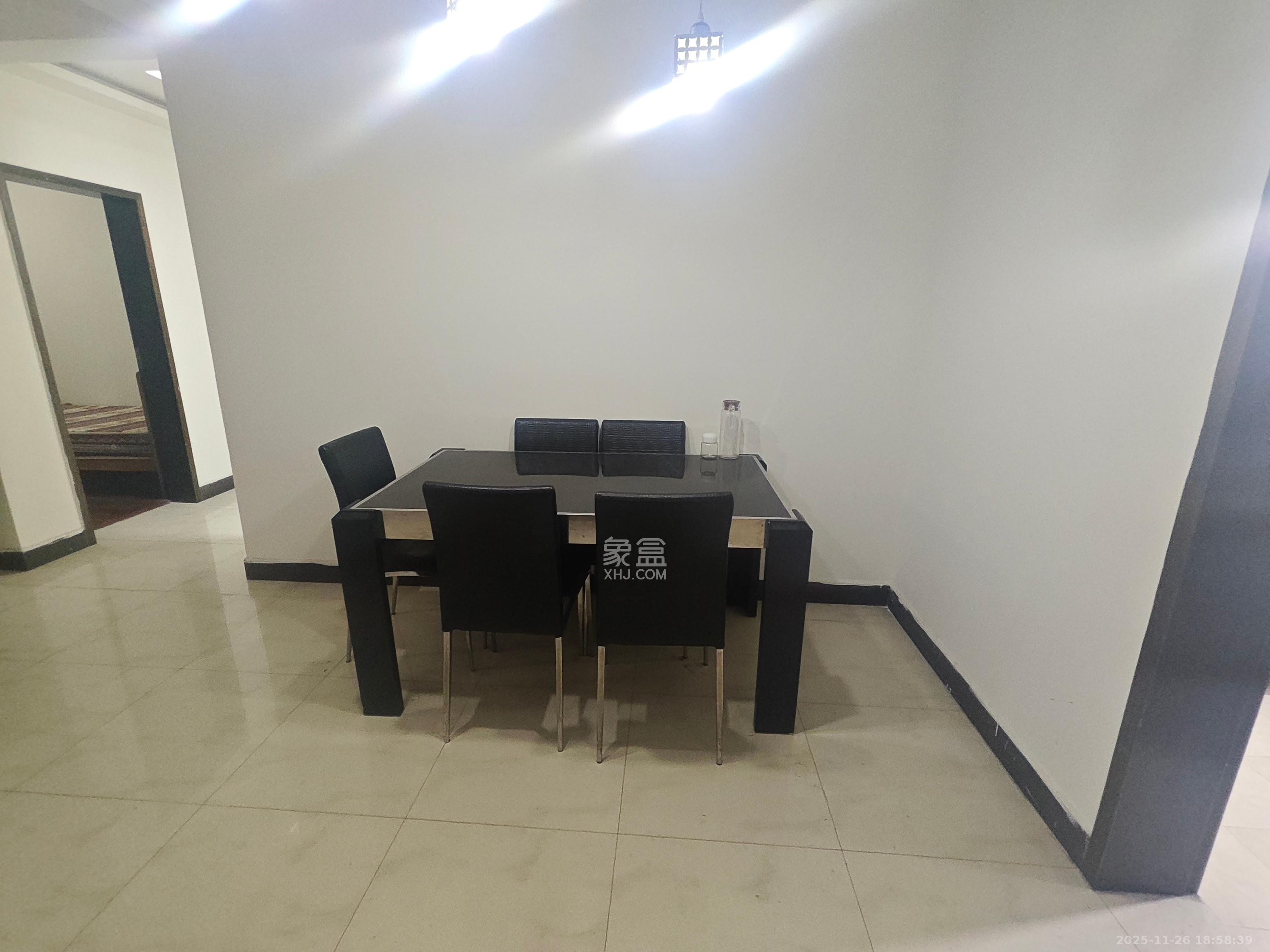 威胜大厦 1室1厅1卫 2700.0元/月 威胜大厦 1室1厅1卫 2700.0元/月室内图