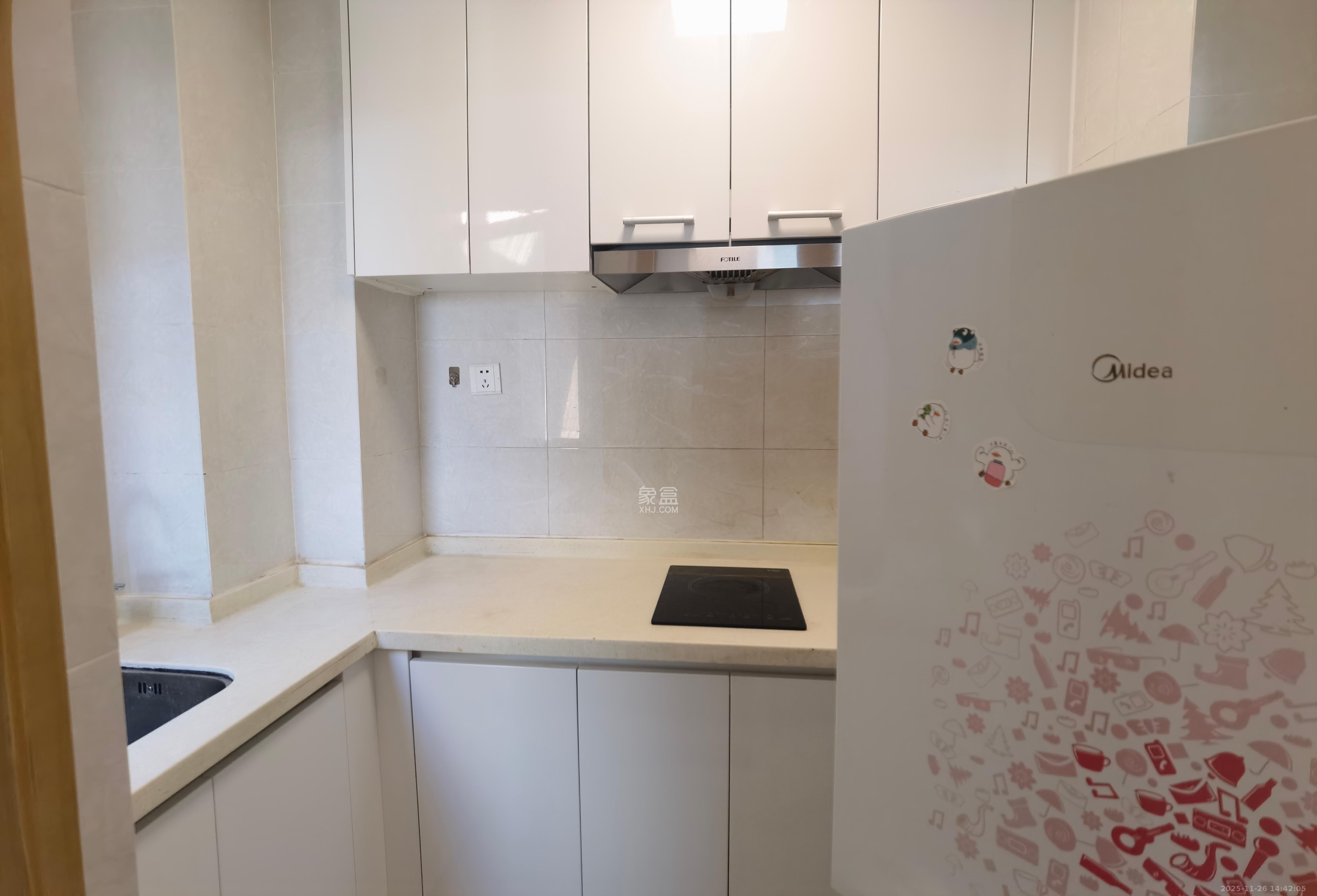 中海新城熙岸（中信新城五期）  1室1厅1卫    1400.0元/月室内图