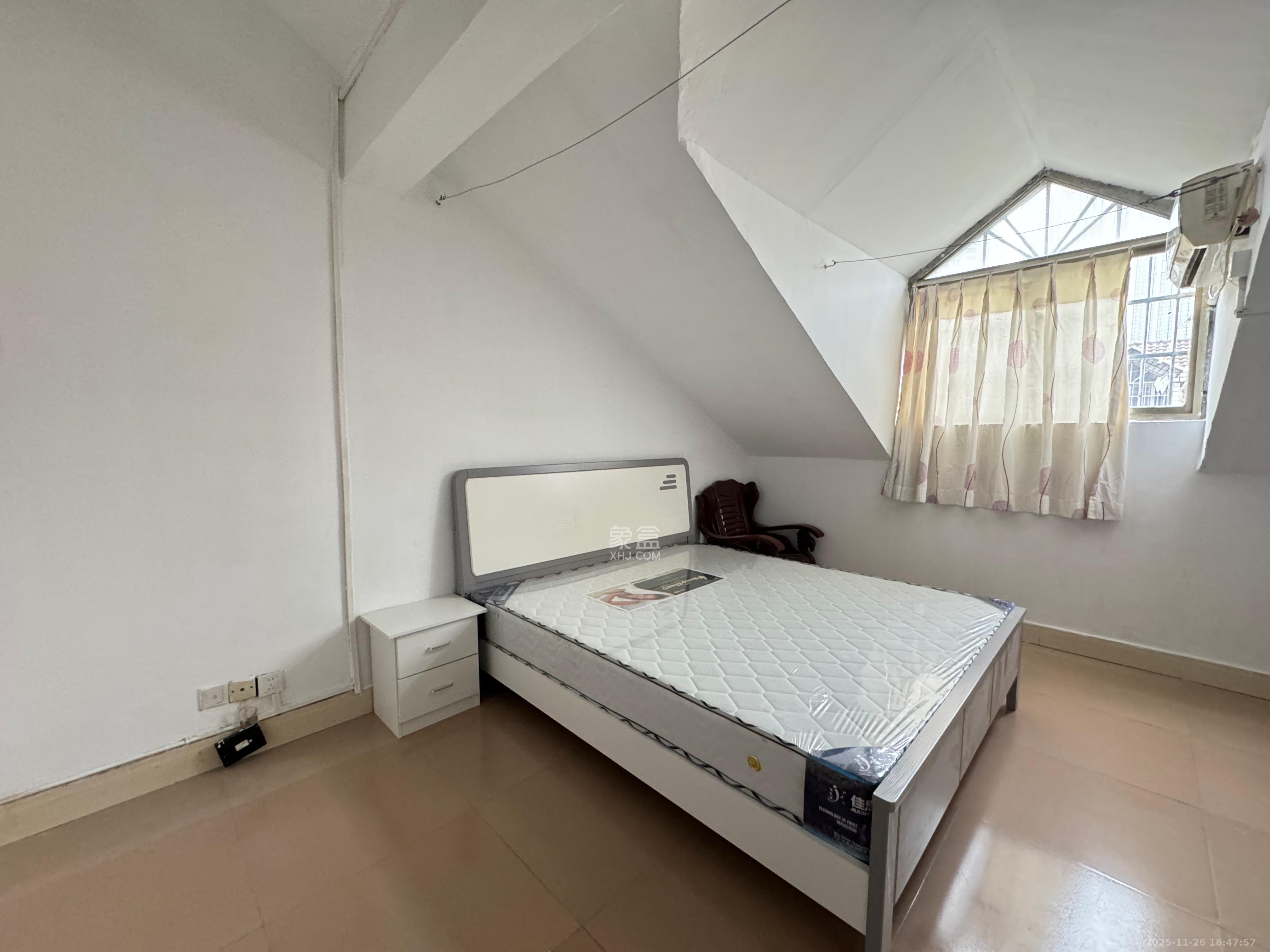 金石蓉园  3室2厅1卫    1200.0元/月室内图