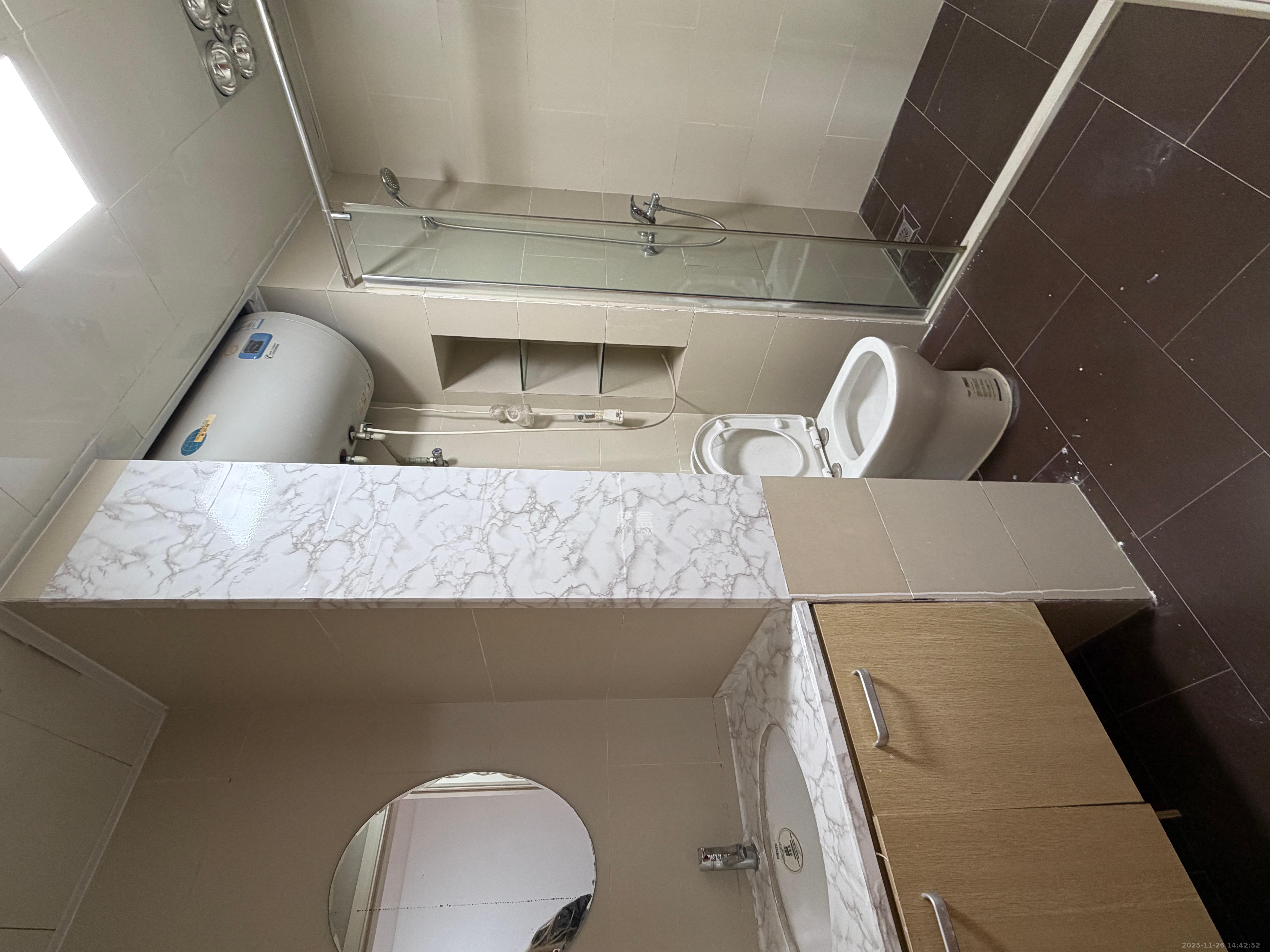 北辰三角洲E5区  1室1厅1卫    2500.0元/月室内图