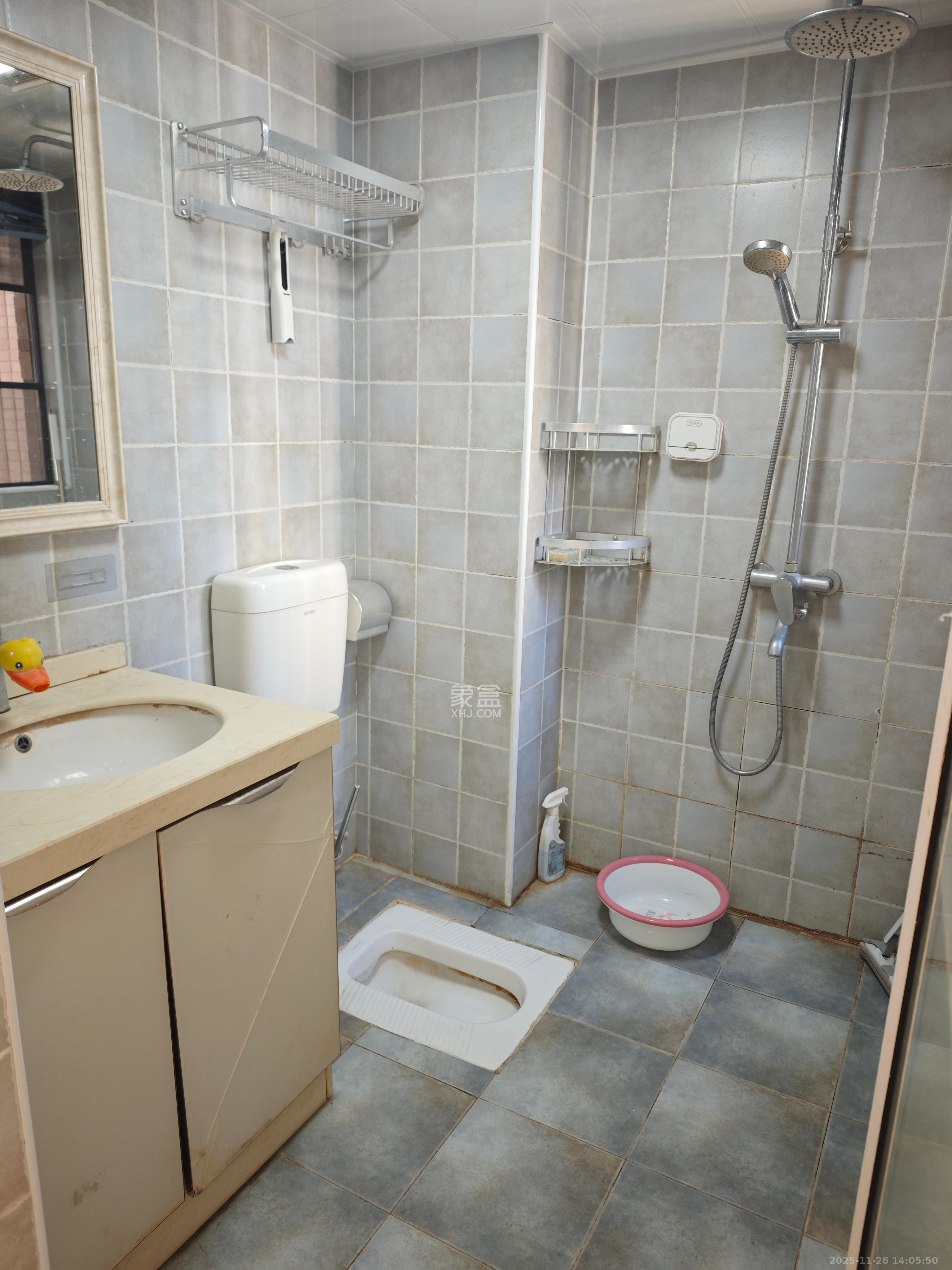 印山蓝色海岸 1室2厅1卫 1800.0元/月 印山蓝色海岸 1室2厅1卫 1800.0元/月室内图