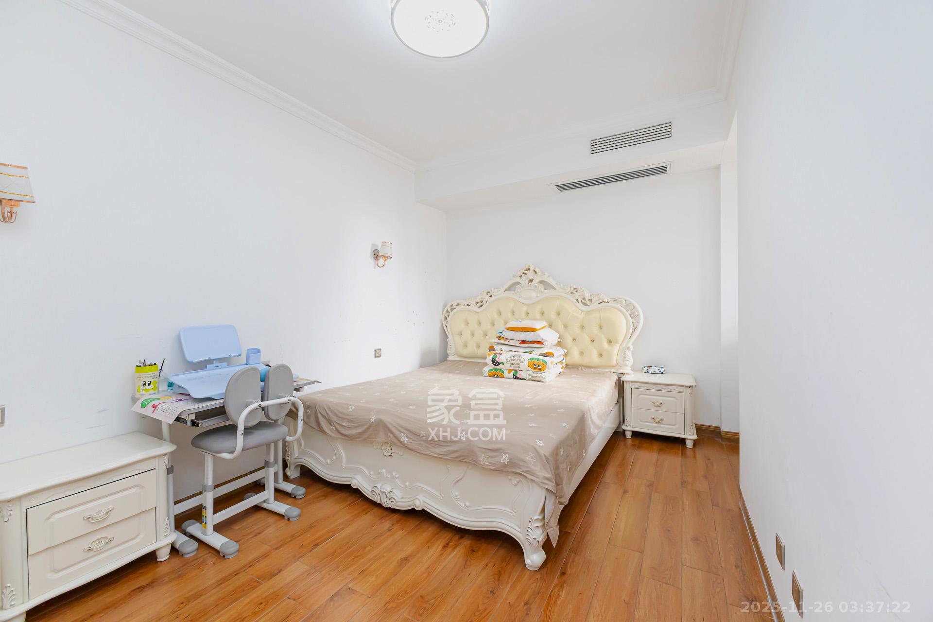 明发国际城 3室2厅1卫 75.0万 明发国际城 3室2厅1卫 75.0万卧室