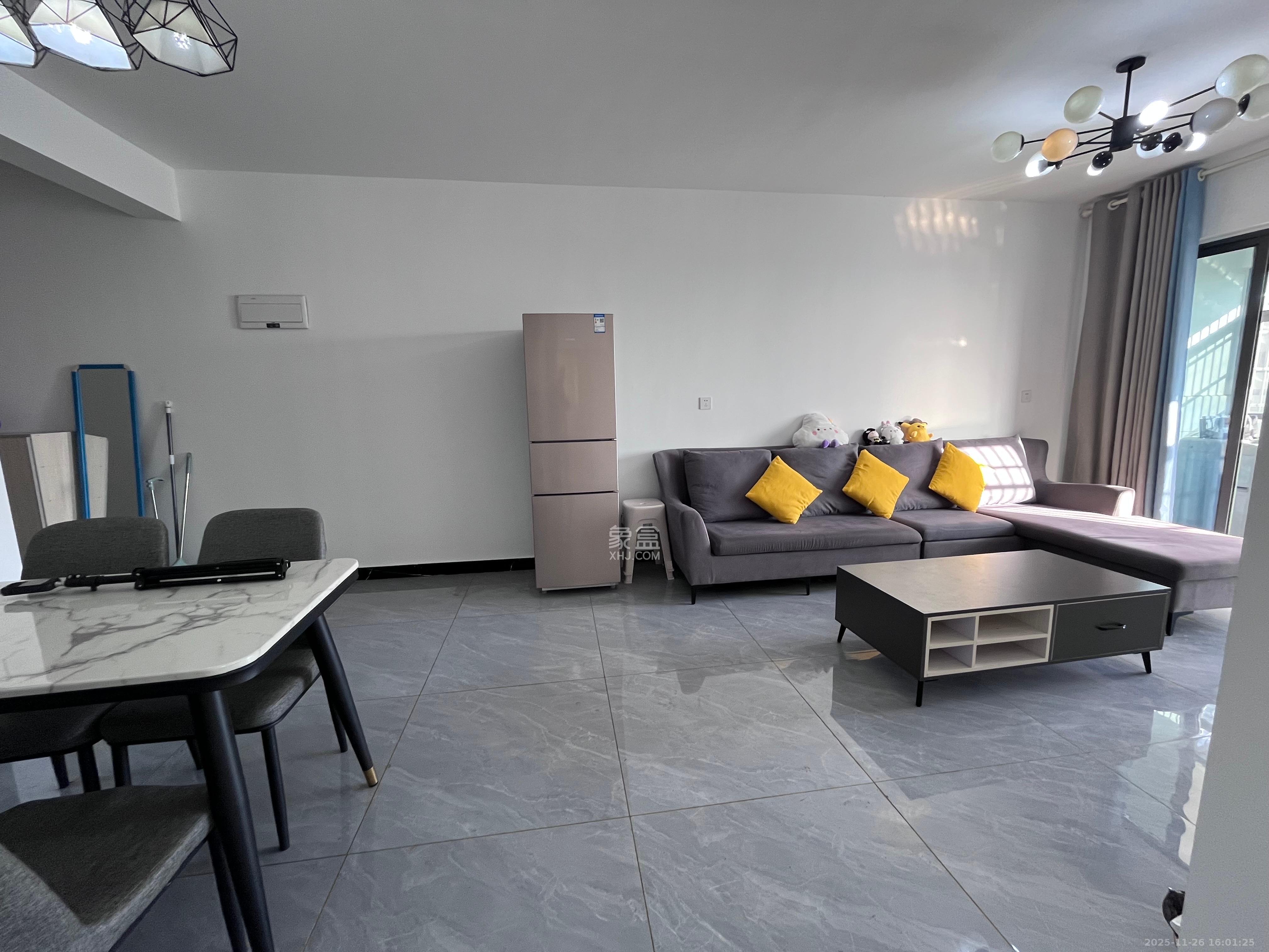 真人桥家园一期  2室2厅1卫    1700.0元/月室内图