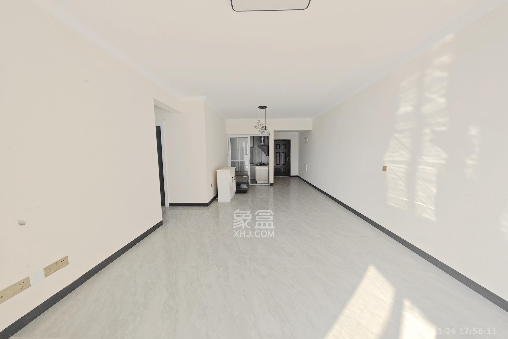 保利大都汇一期、二期  4室2厅2卫    141.0万