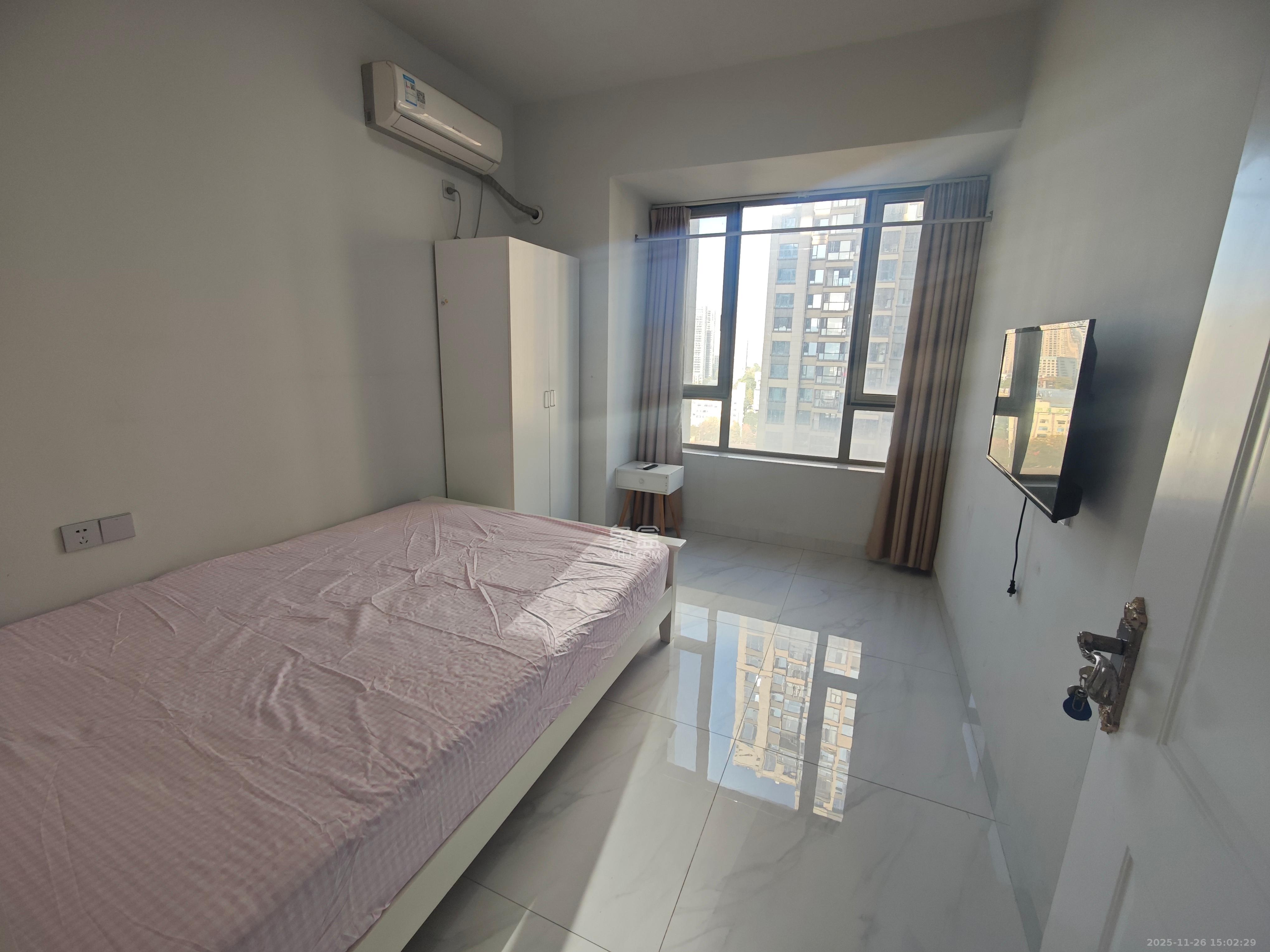 梅溪湖金茂悦（金悦雅苑）  4室2厅2卫    3600.0元/月室内图