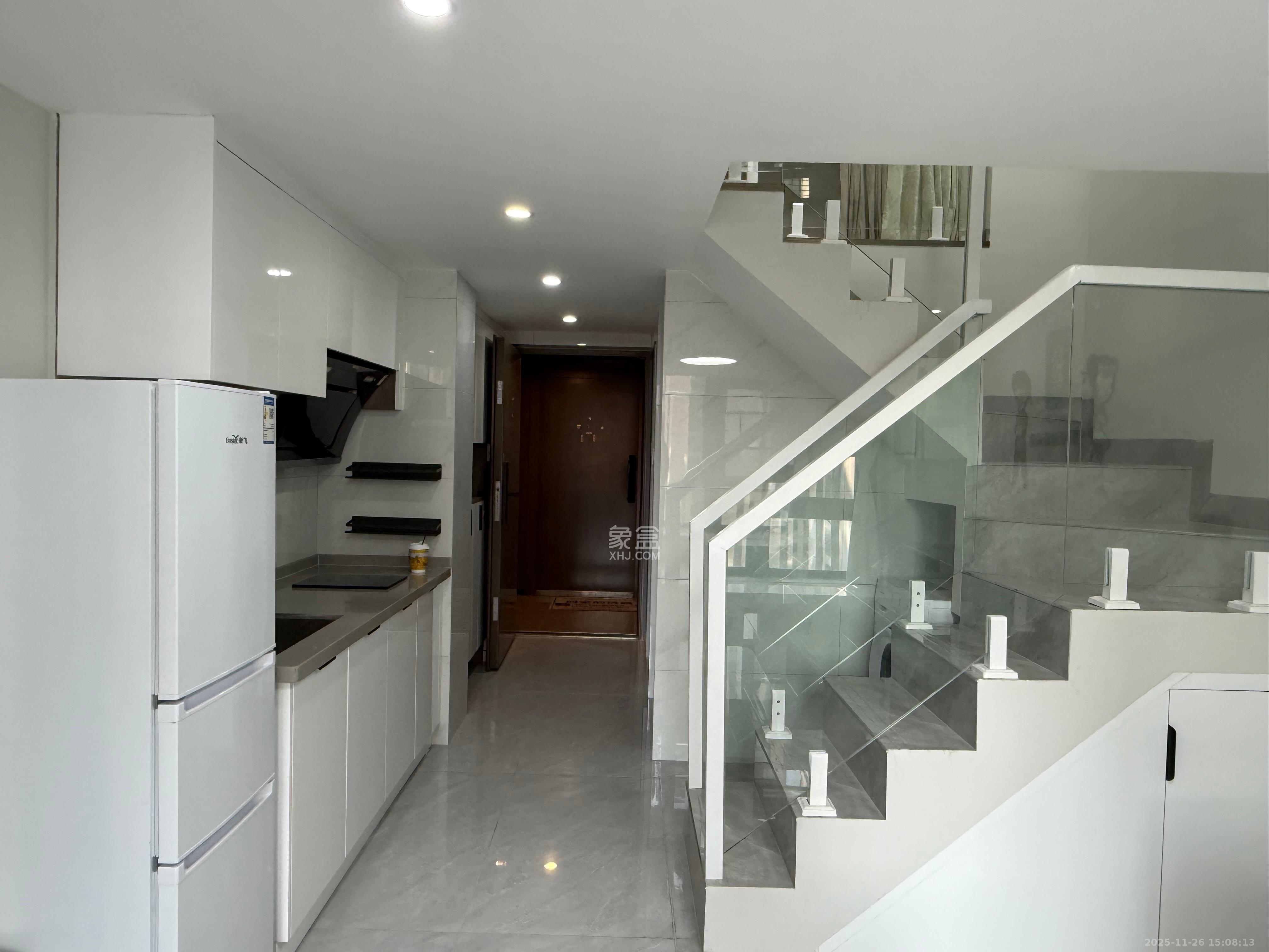 龙湖铂金岛 2室1厅1卫 2300.0元/月 龙湖铂金岛 2室1厅1卫 2300.0元/月室内图