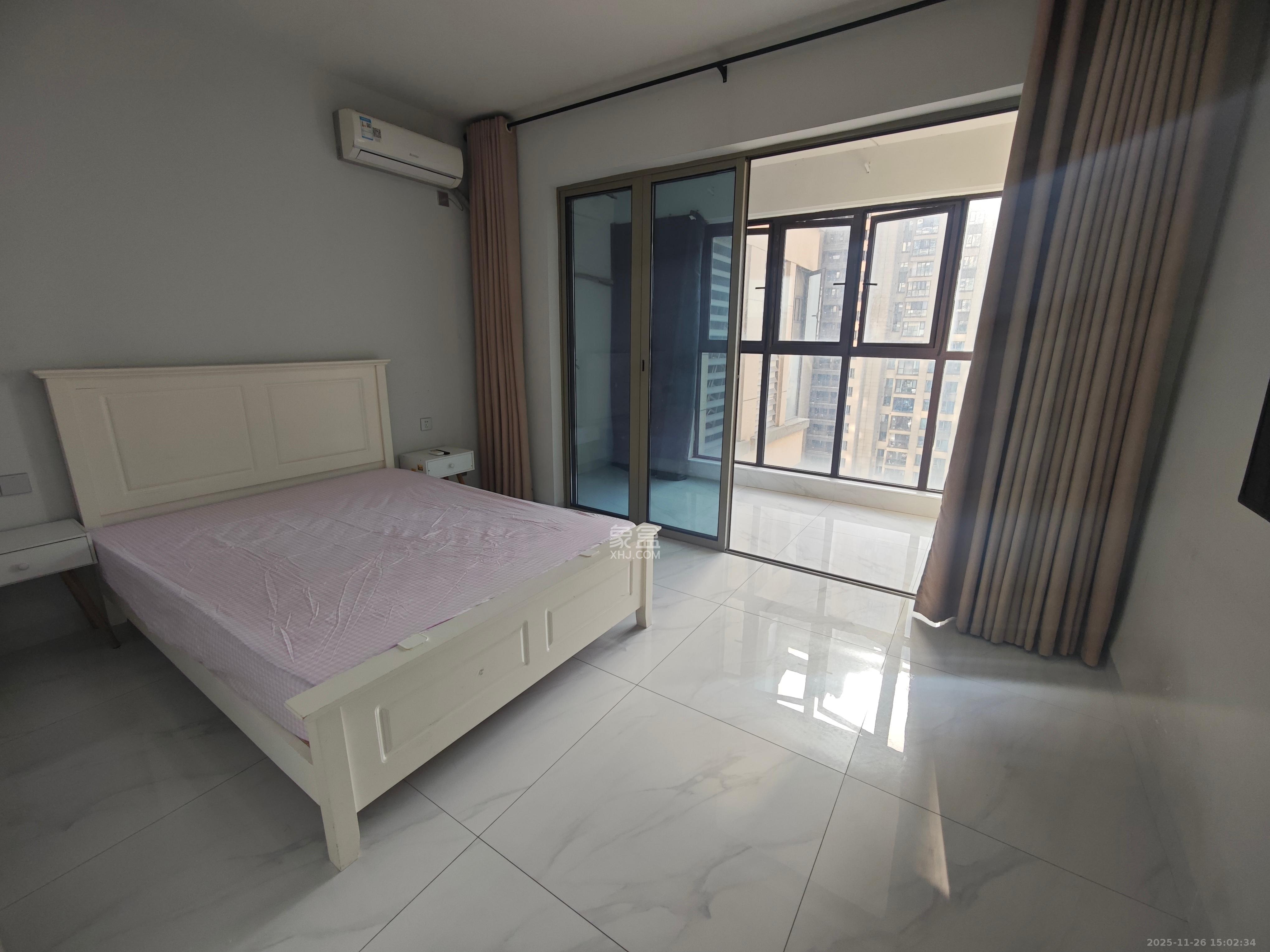 梅溪湖金茂悦（金悦雅苑）  4室2厅2卫    3600.0元/月室内图