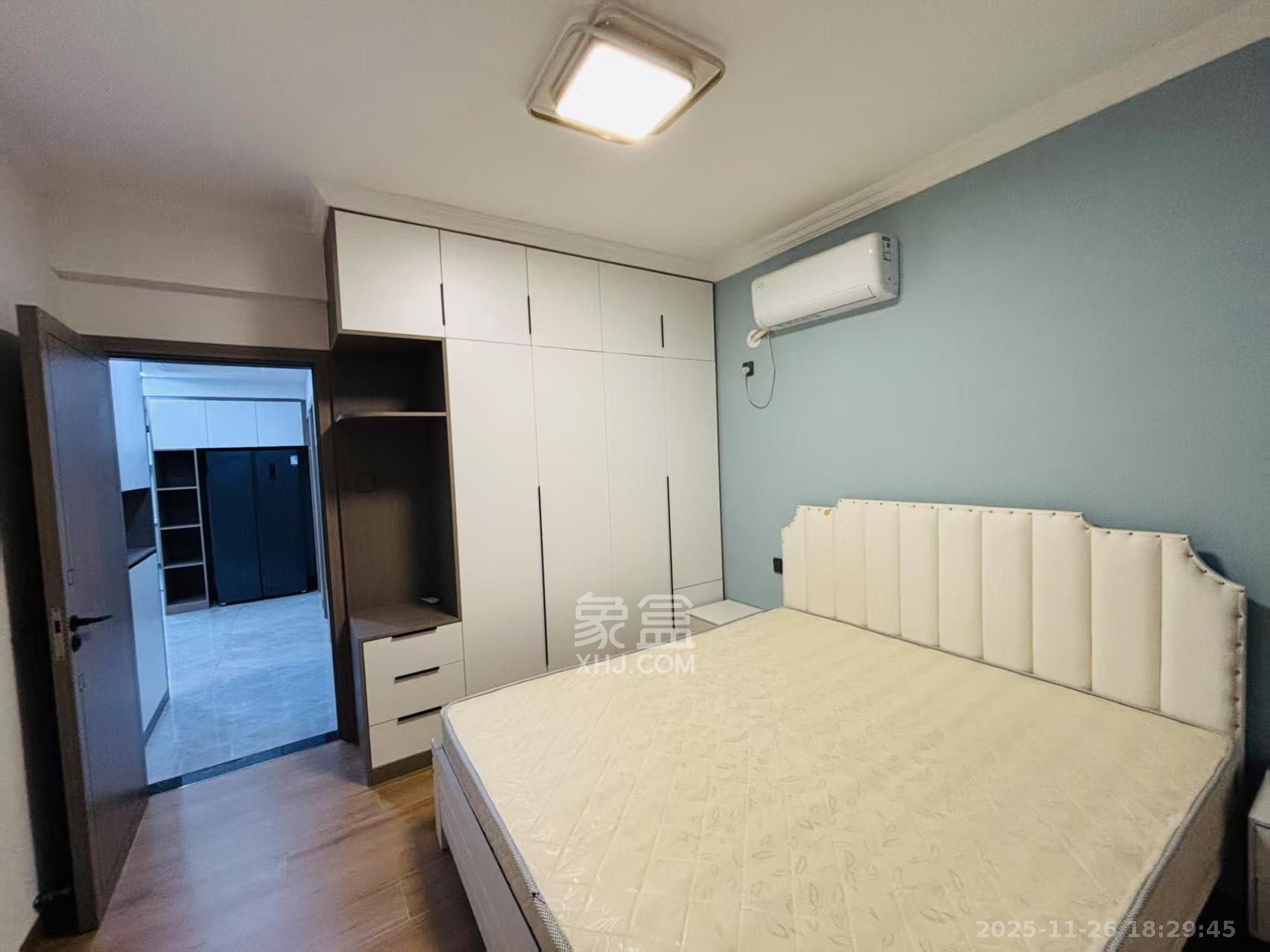 星湖湾二期高层 3室2厅1卫 2400.0元/月 星湖湾二期高层 3室2厅1卫 2400.0元/月室内图