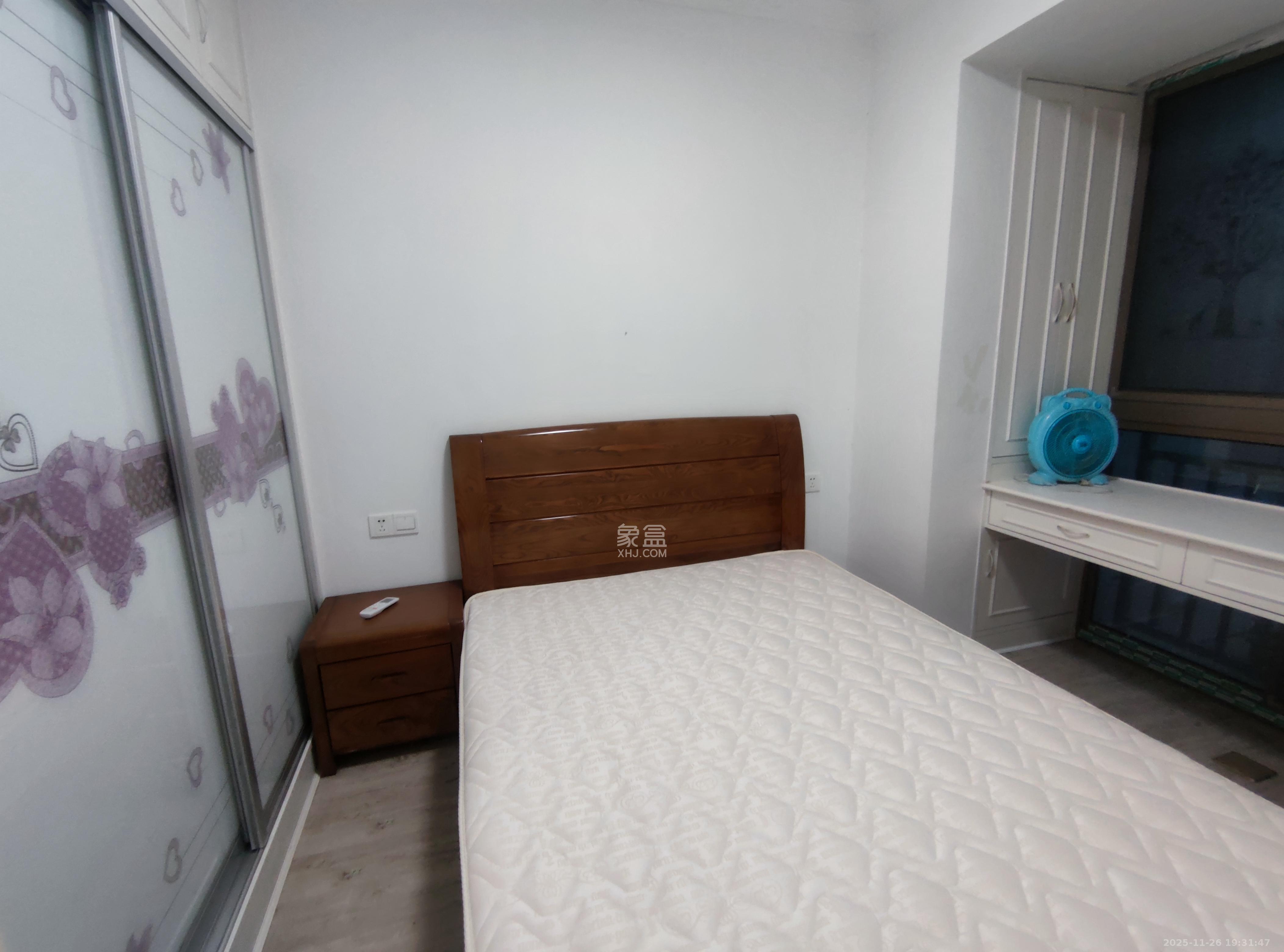 世茂铂翠湾一期  4室2厅2卫    4000.0元/月室内图