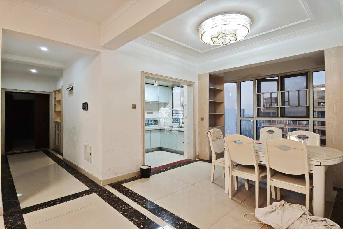 五矿万境水岸二期(五矿万境水岸和苑) 4室2厅2卫 2600.0元/月 五矿万境水岸二期(五矿万境水岸和苑) 4室2厅2卫 2600.0元/月室内图