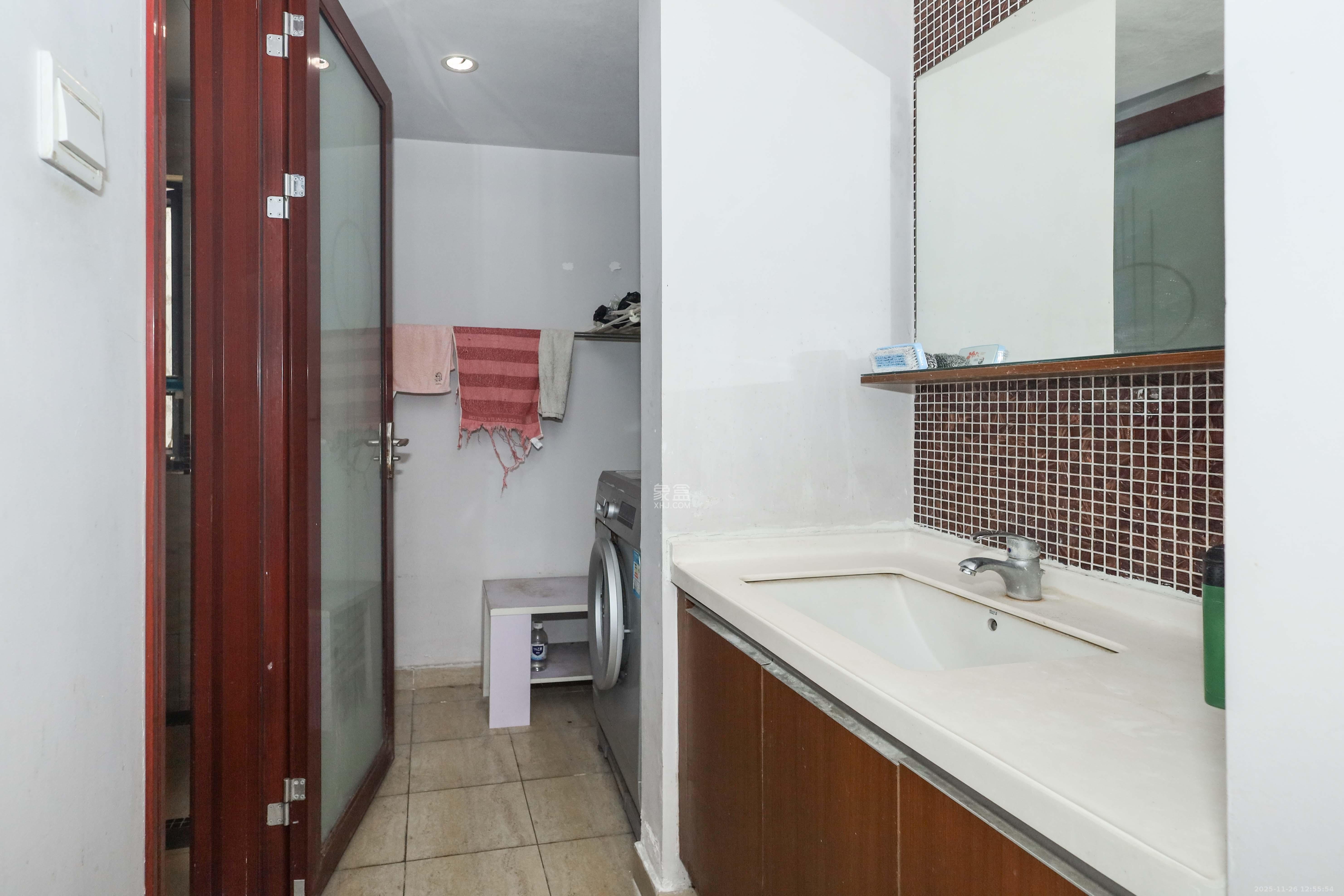 万科城市花园 3室2厅1卫 75.0万 万科城市花园 3室2厅1卫 75.0万卫生间