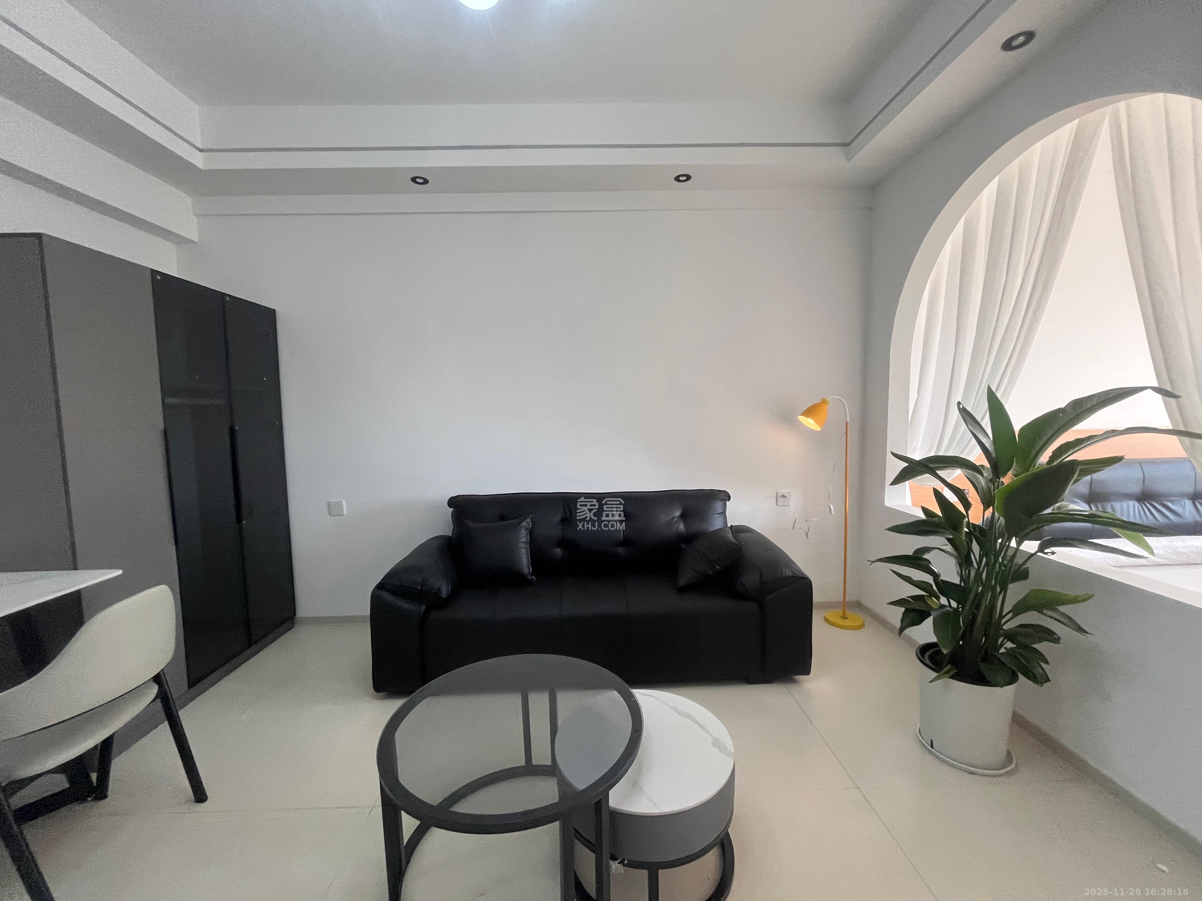 摩天一号  1室1厅1卫    2750.0元/月