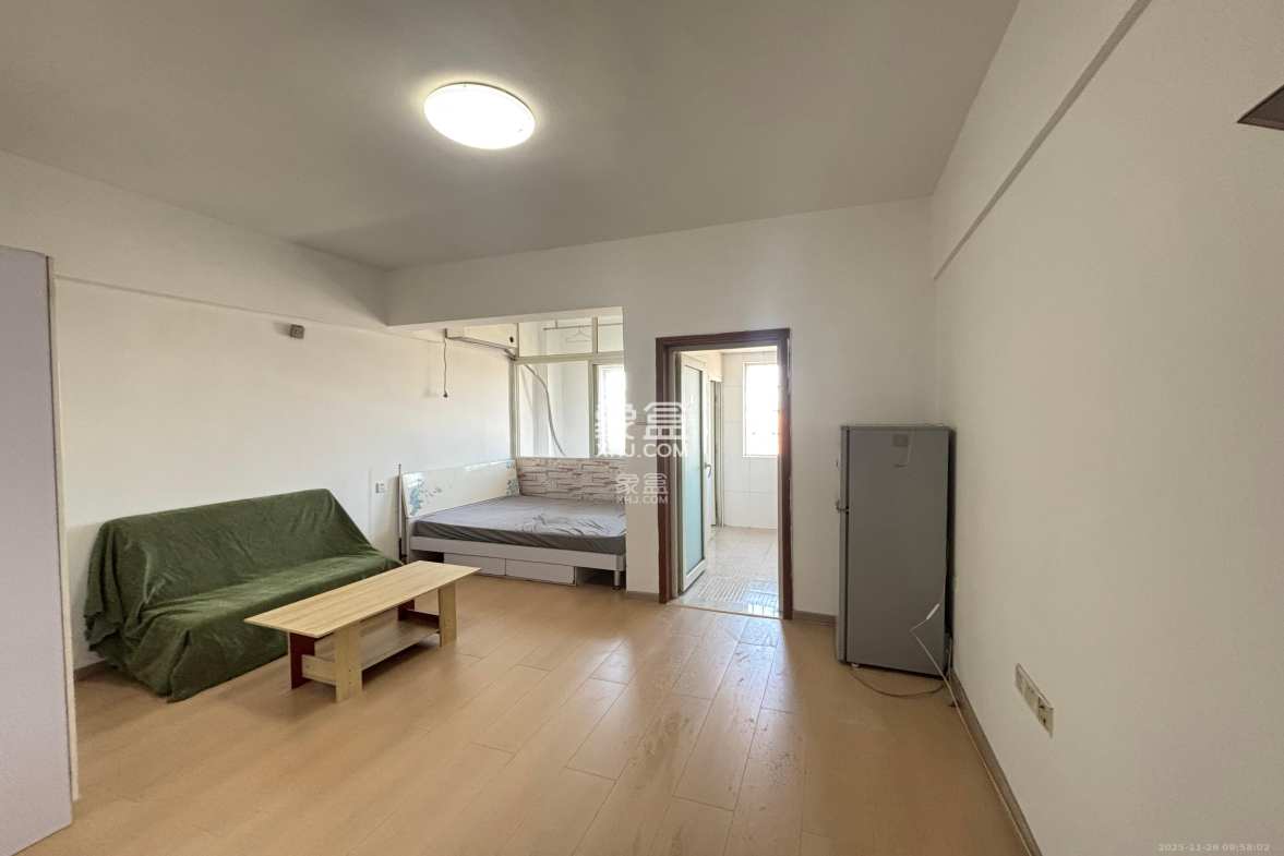 谋房博客(博客天街) 1室1厅1卫 1400.0元/月 谋房博客(博客天街) 1室1厅1卫 1400.0元/月室内图