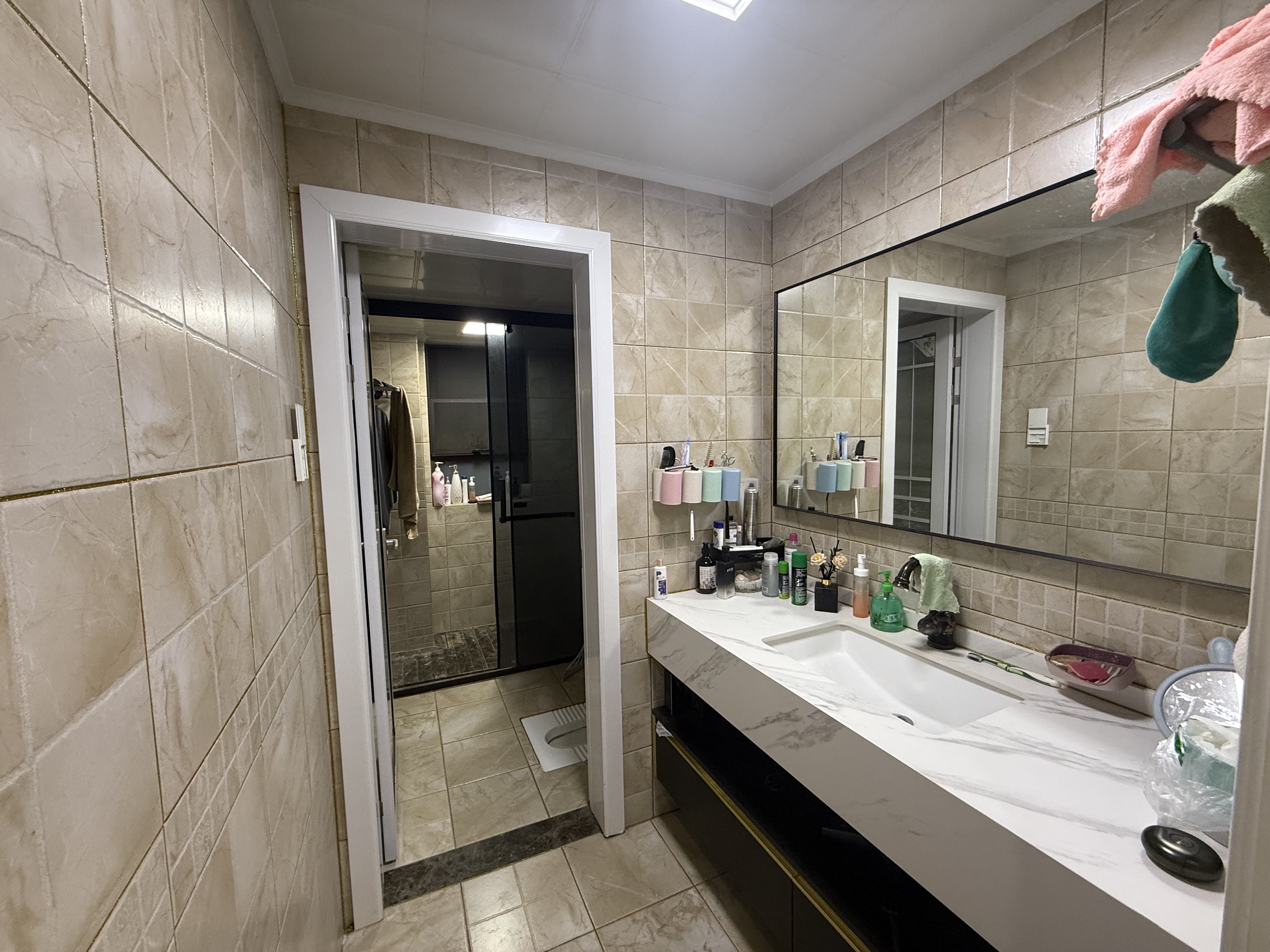 大同芙蓉二期(芙蓉广场) 4室2厅2卫 105.0万 大同芙蓉二期(芙蓉广场) 4室2厅2卫 105.0万客厅