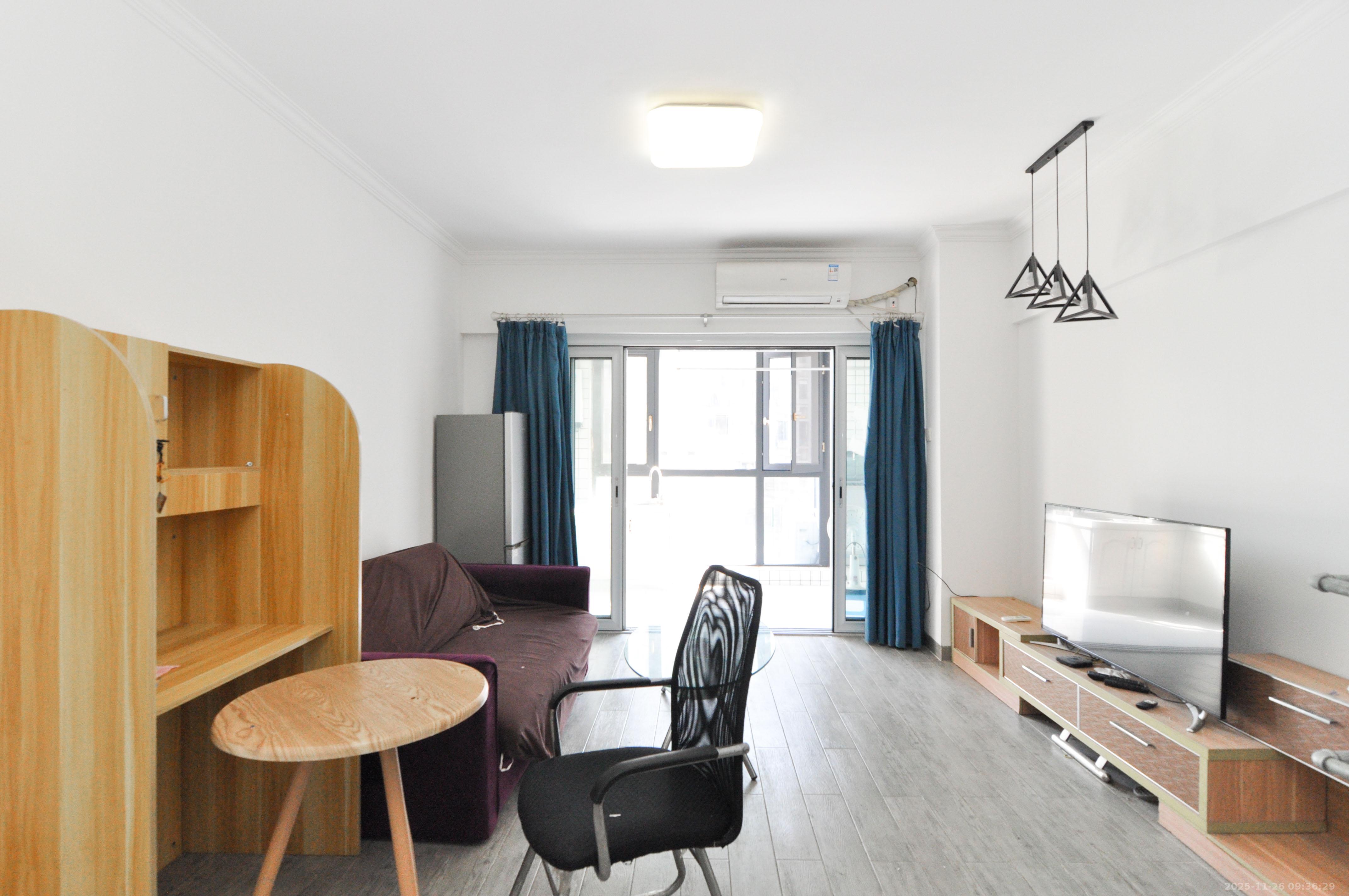 望兴景园二期（望兴西西里）  1室1厅1卫    1800.0元/月