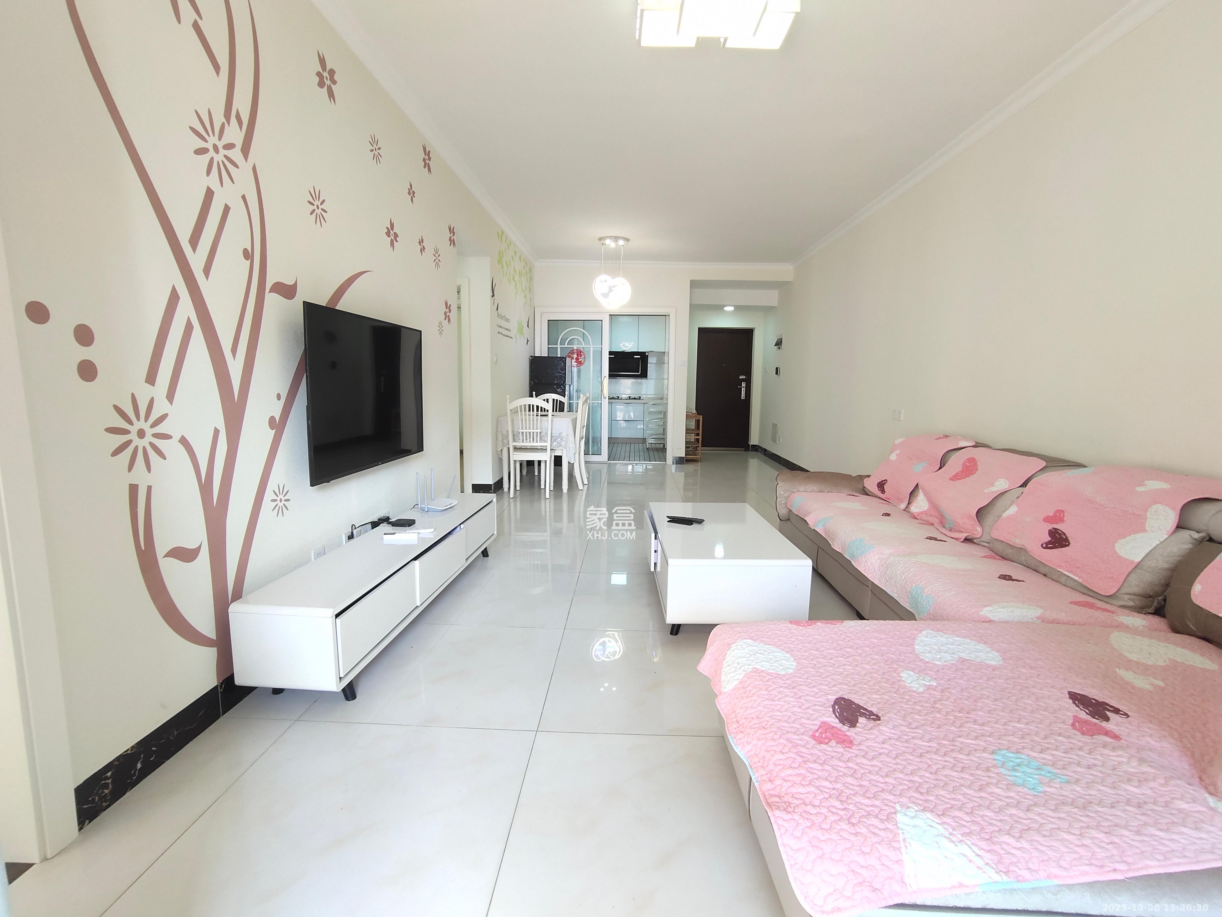 兰亭湾畔 3室2厅1卫 2700.0元/月 兰亭湾畔 3室2厅1卫 2700.0元/月室内图