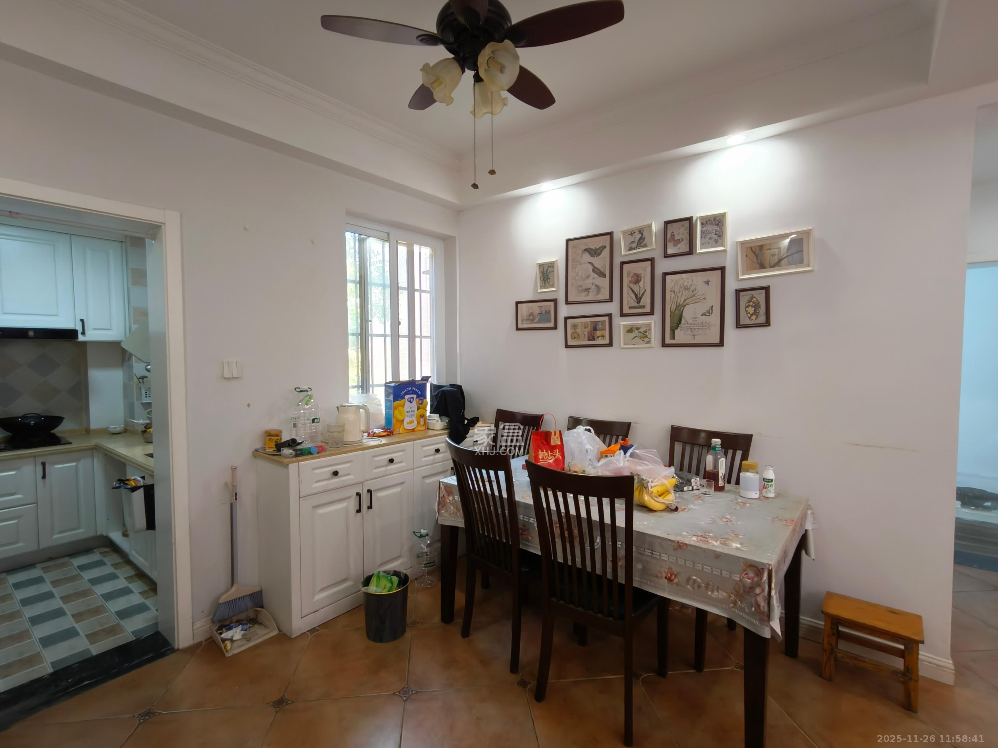 楚天世纪城西苑  3室2厅2卫    2100.0元/月室内图