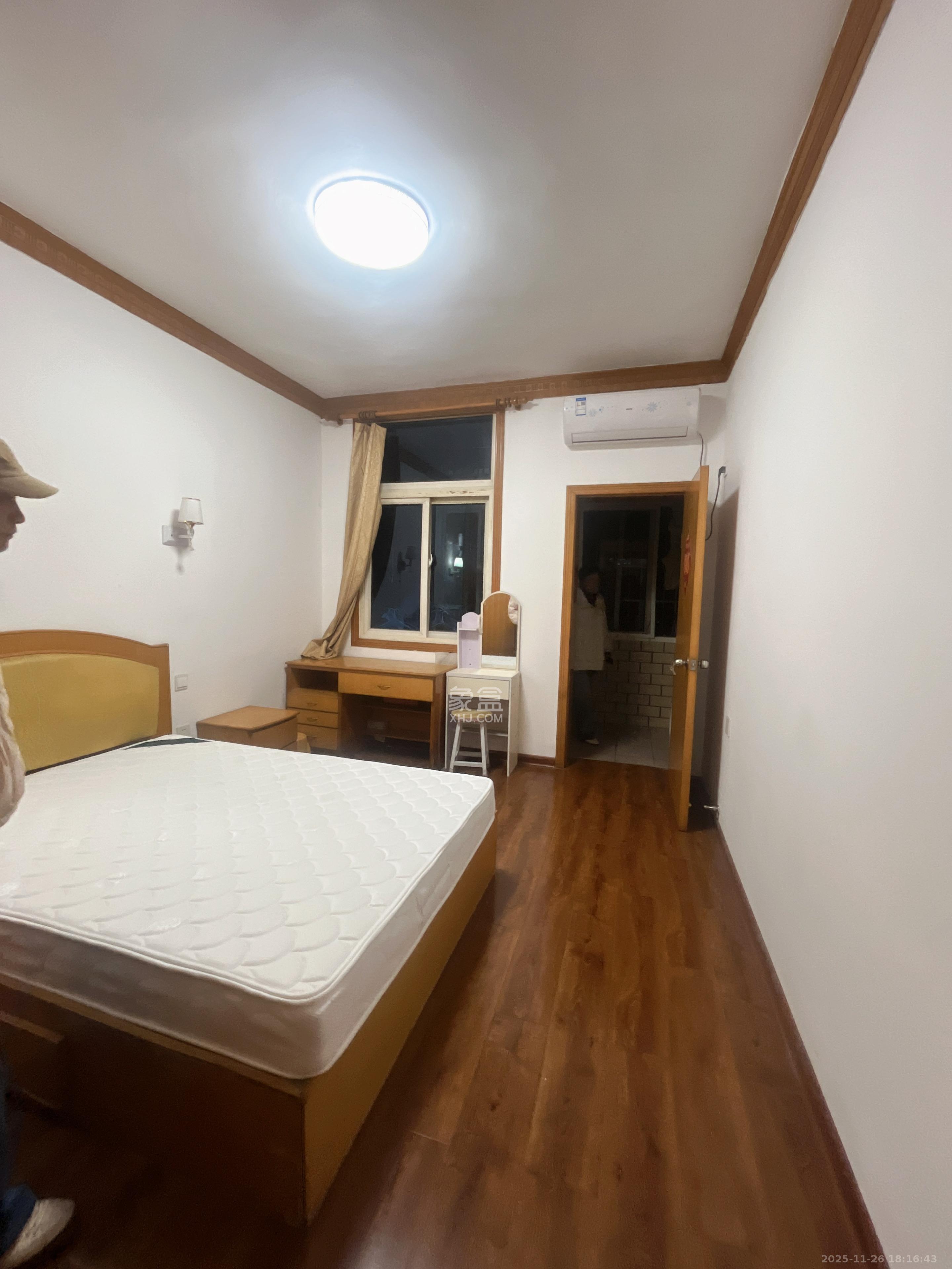 牛角塘社区 2室1厅1卫 1700.0元/月 牛角塘社区 2室1厅1卫 1700.0元/月室内图