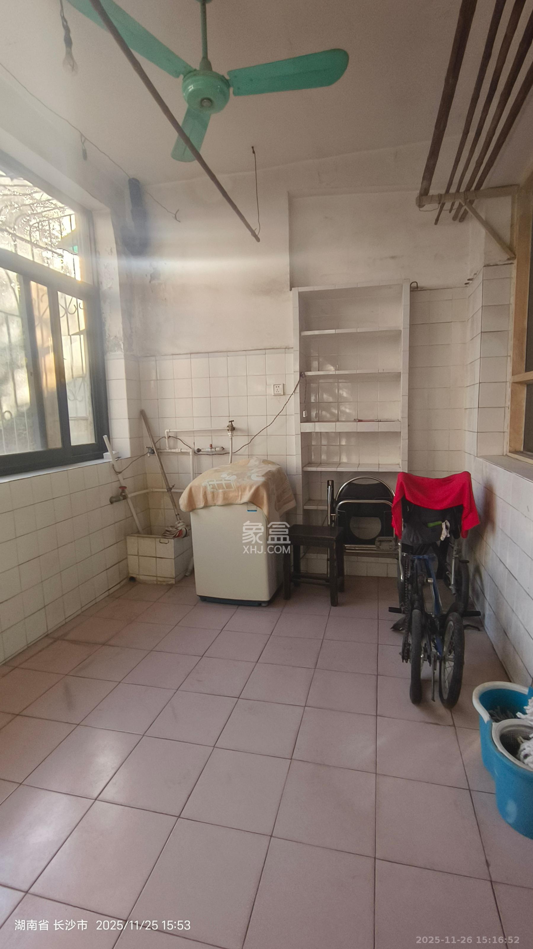 无线电信宿舍  2室0厅0卫    1600.0元/月室内图