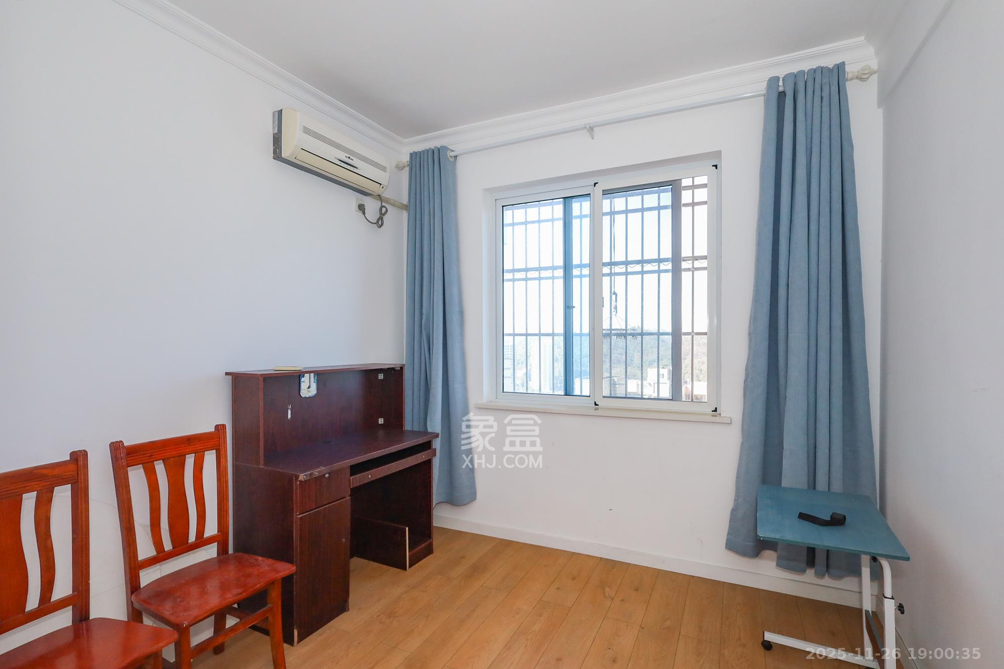 谷山庭院二期 2室2厅1卫 58.8万 谷山庭院二期 2室2厅1卫 58.8万卧室