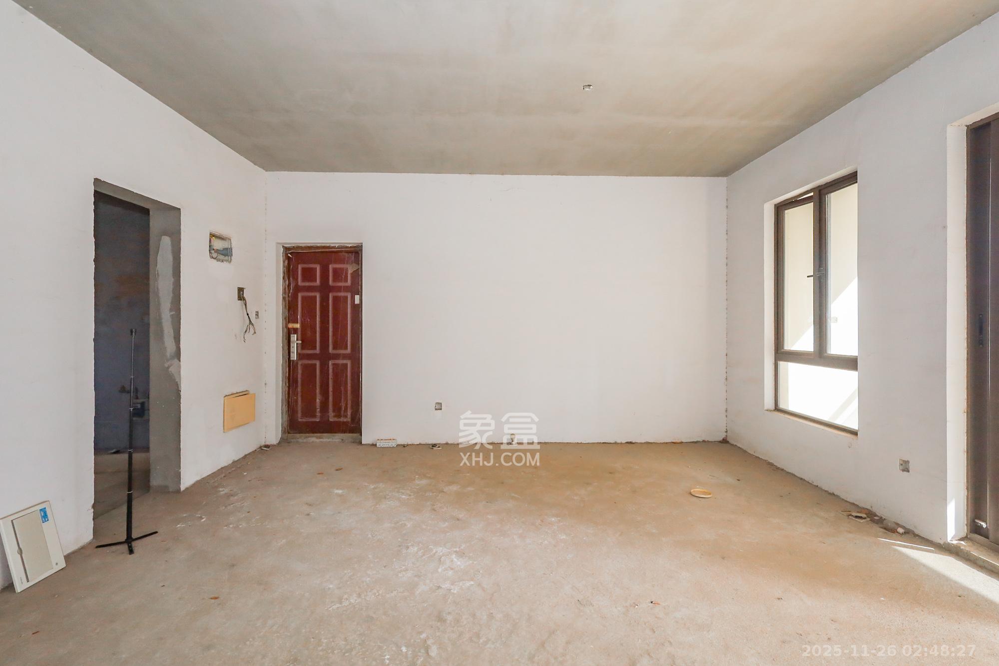 南山雍江汇(滨江国际新城) 4室2厅2卫 220.0万 南山雍江汇(滨江国际新城) 4室2厅2卫 220.0万其他