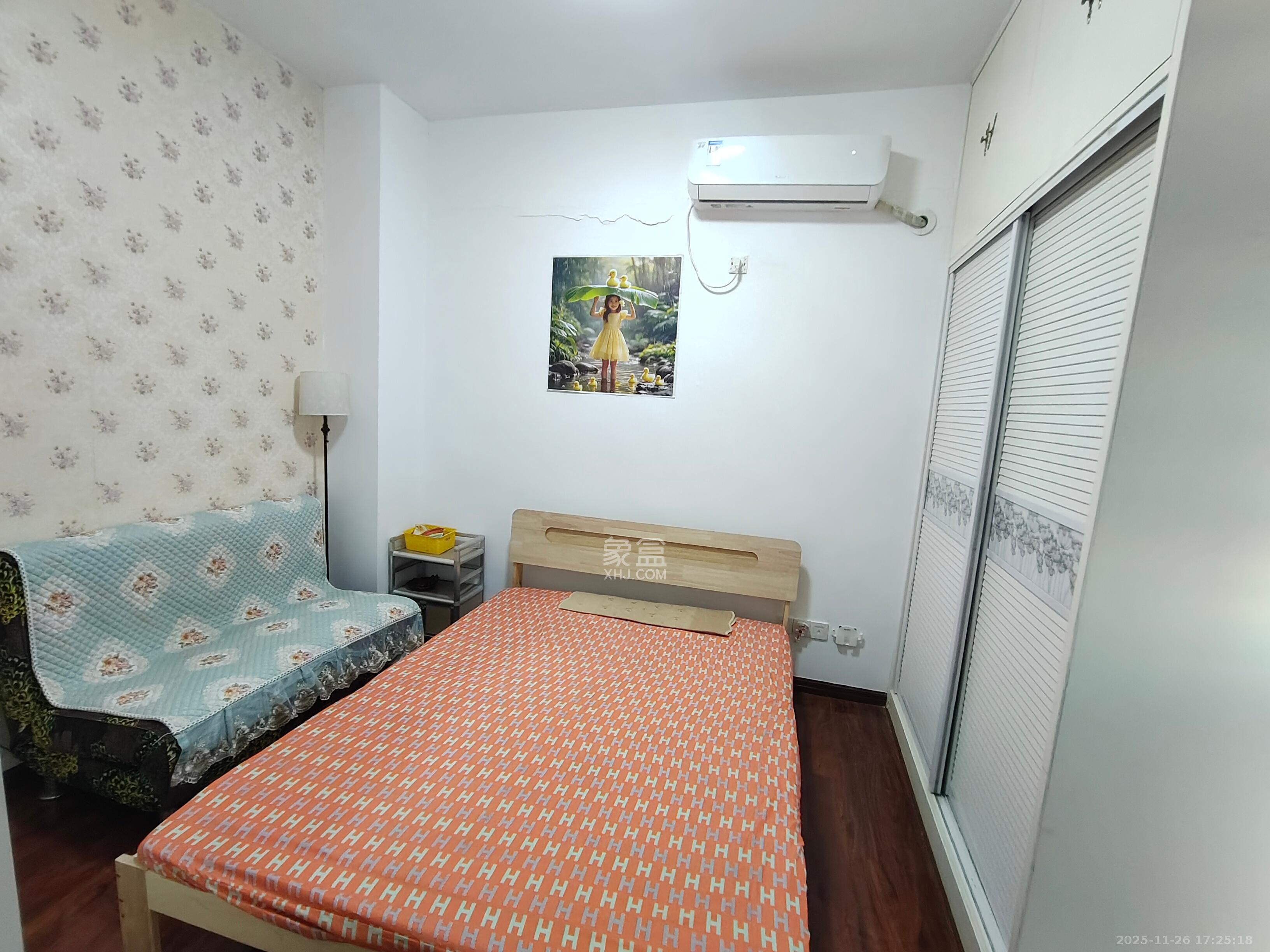 融圣国际 2室1厅1卫 2400.0元/月 融圣国际 2室1厅1卫 2400.0元/月室内图