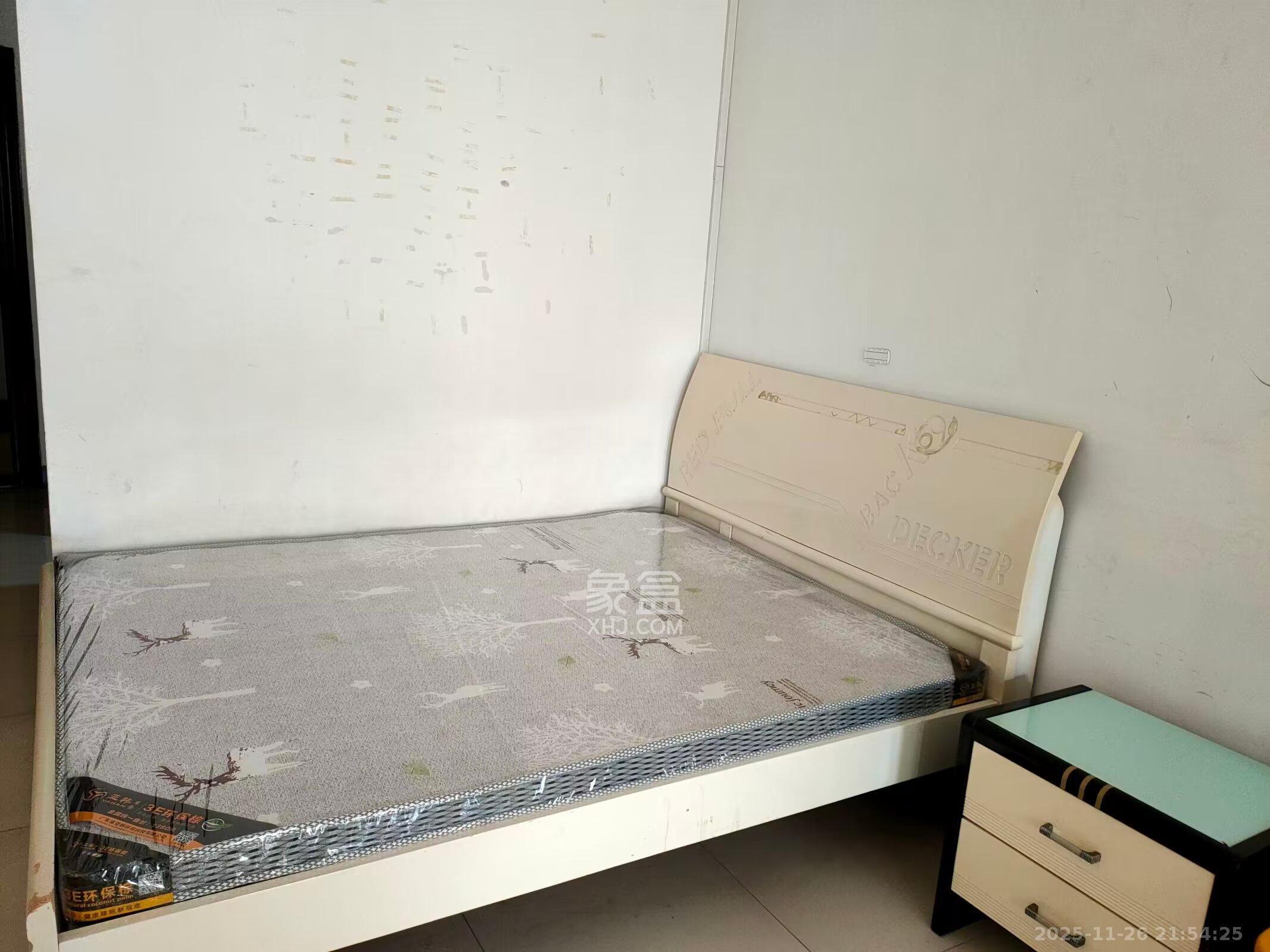 锦湘国际星城三期(锦绣苑) 1室1厅1卫 1500.0元/月 锦湘国际星城三期(锦绣苑) 1室1厅1卫 1500.0元/月室内图