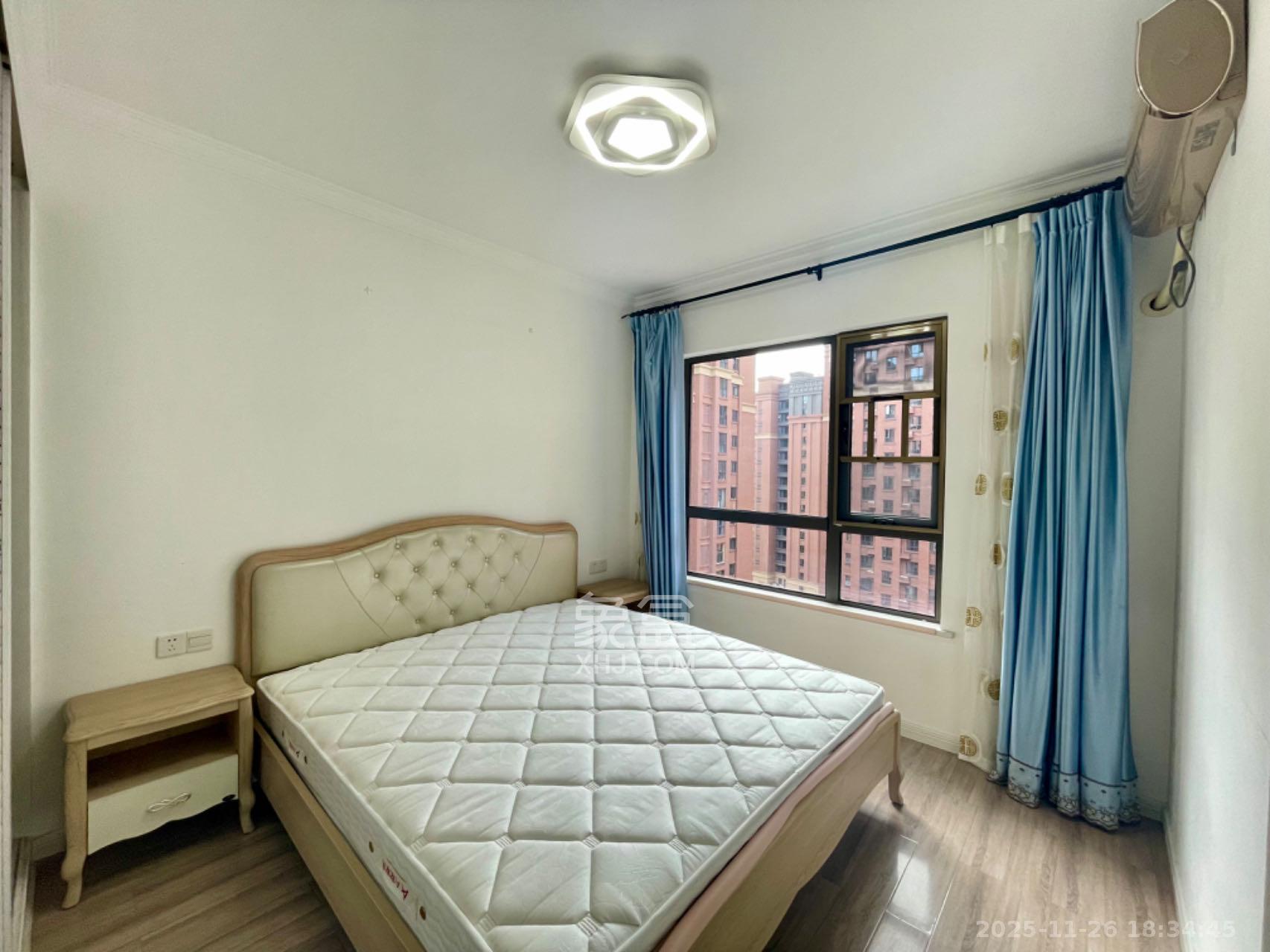 润屋美院  4室2厅2卫    3700.0元/月室内图